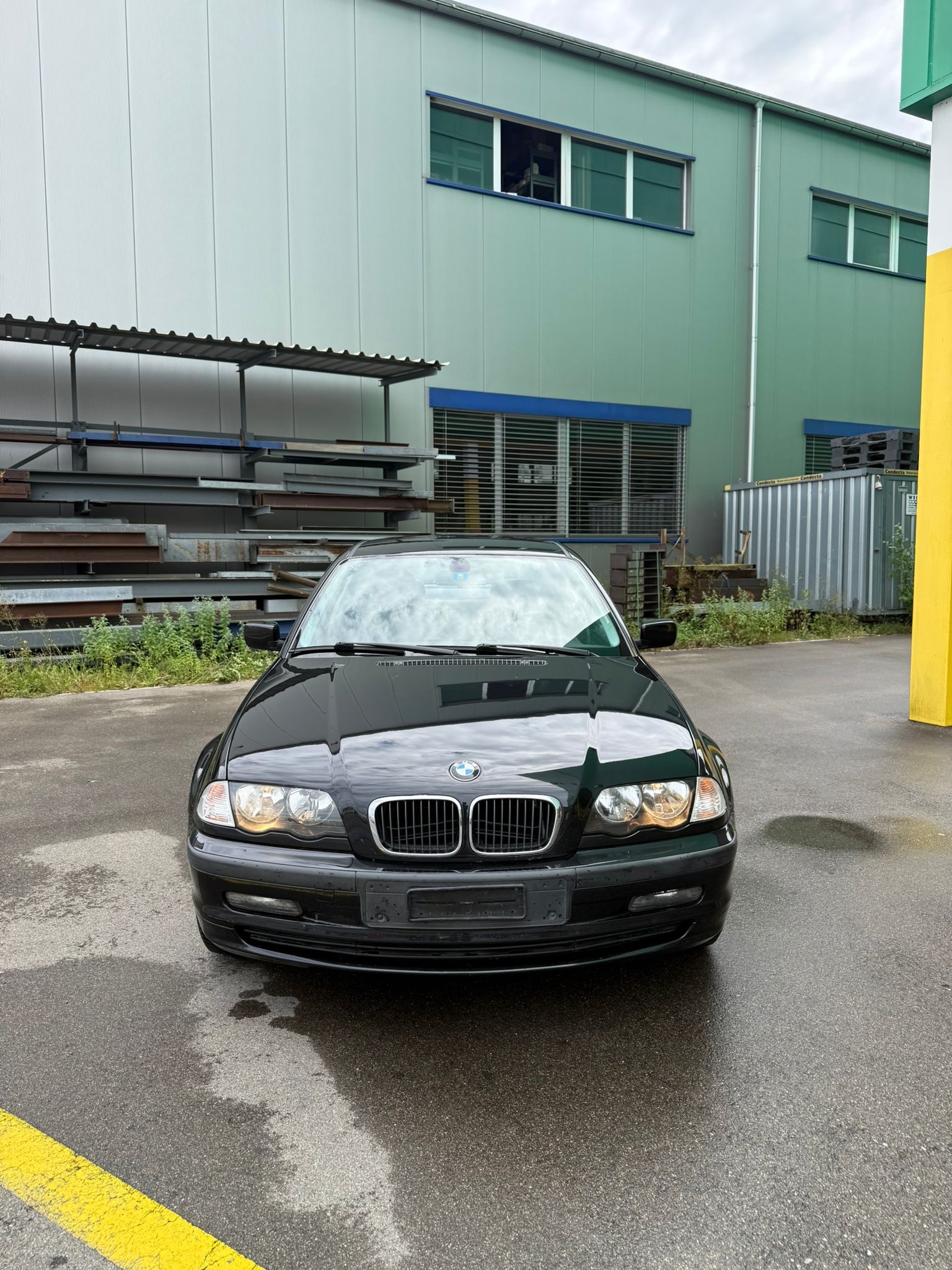 BMW 316i-image-1