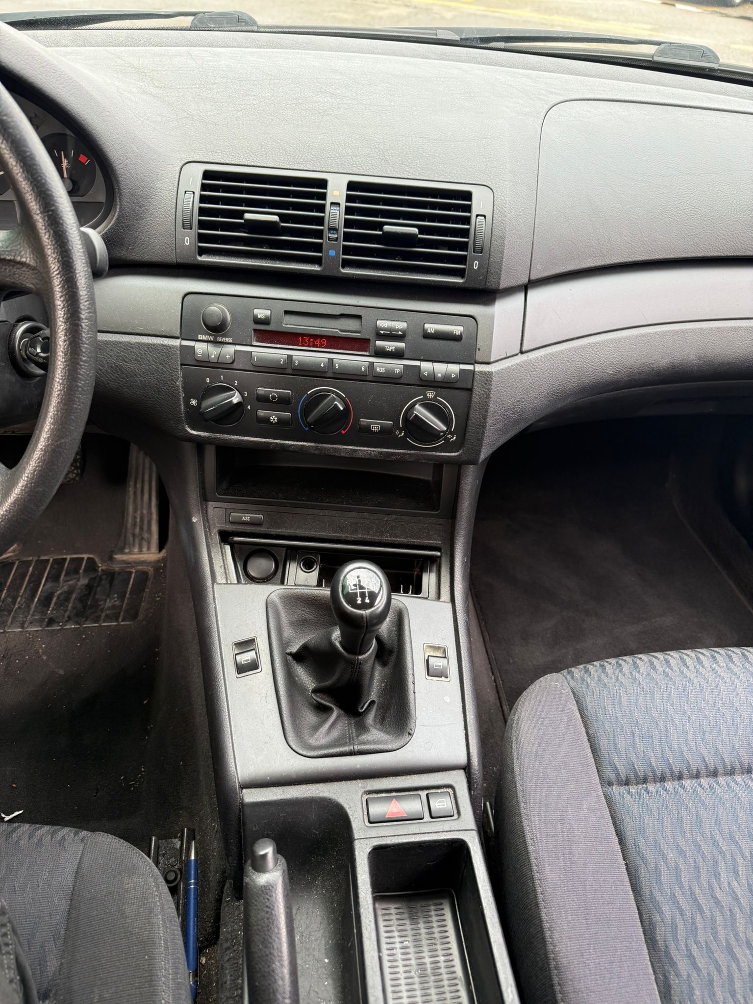 BMW 316i-image-9