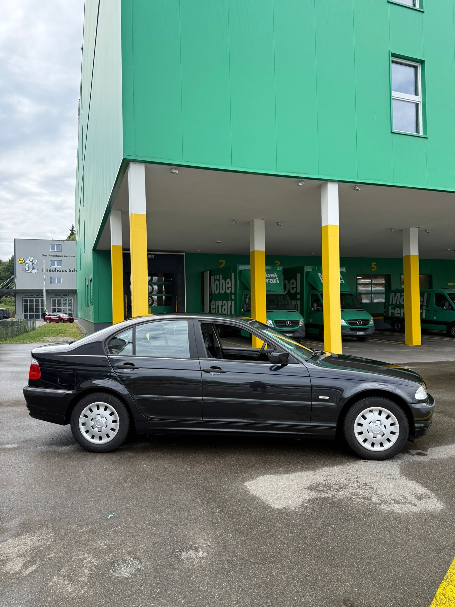 BMW 316i-image-6