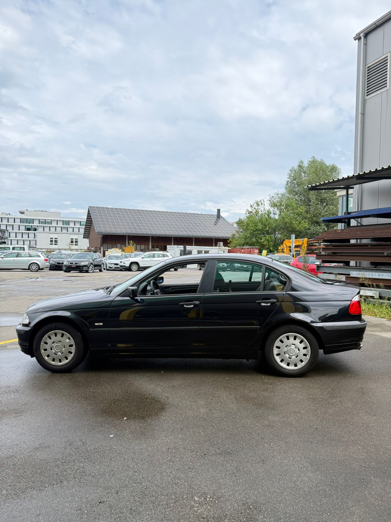 BMW 316i-image-3
