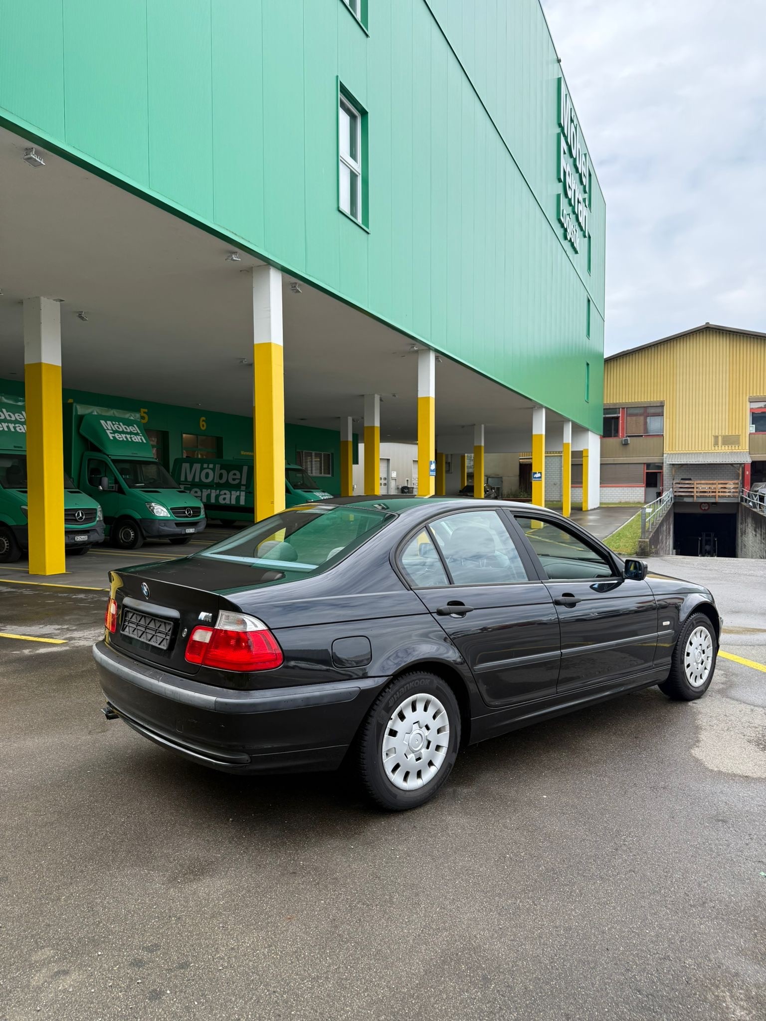 BMW 316i-image-5