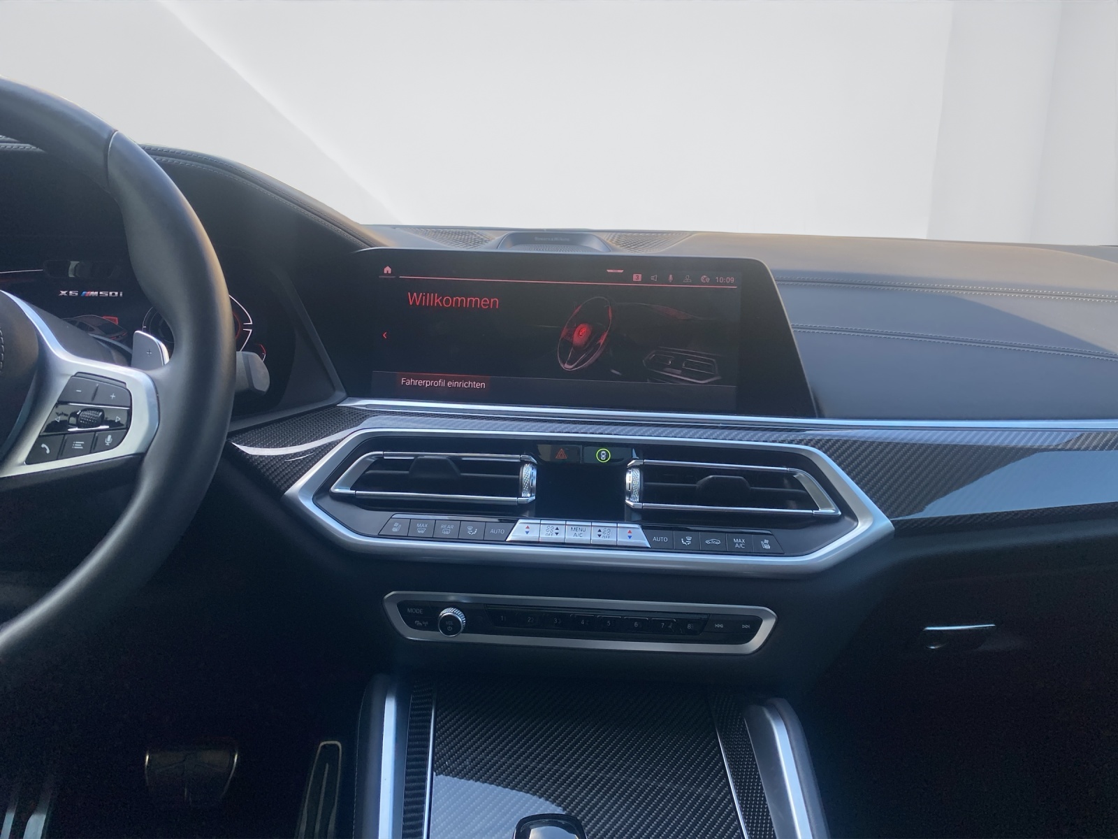 BMW X6 M50i-image-17