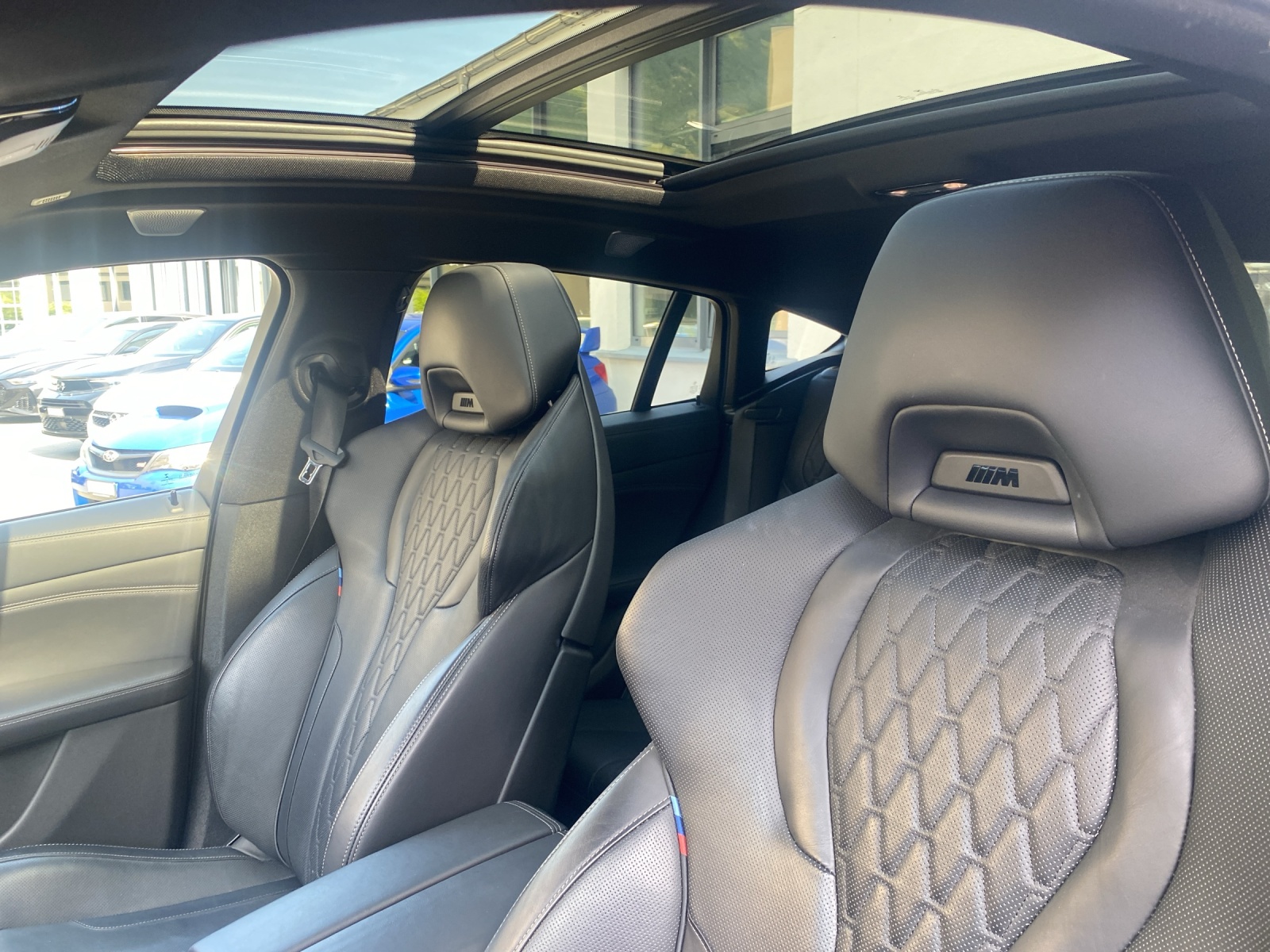 BMW X6 M50i-image-21