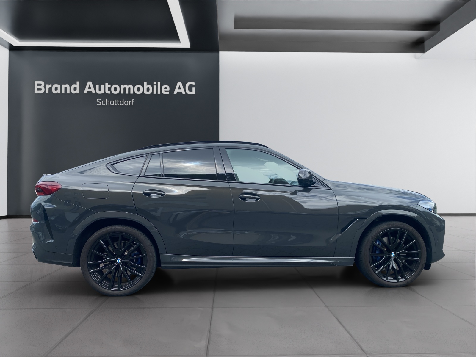 BMW X6 M50i-image-5