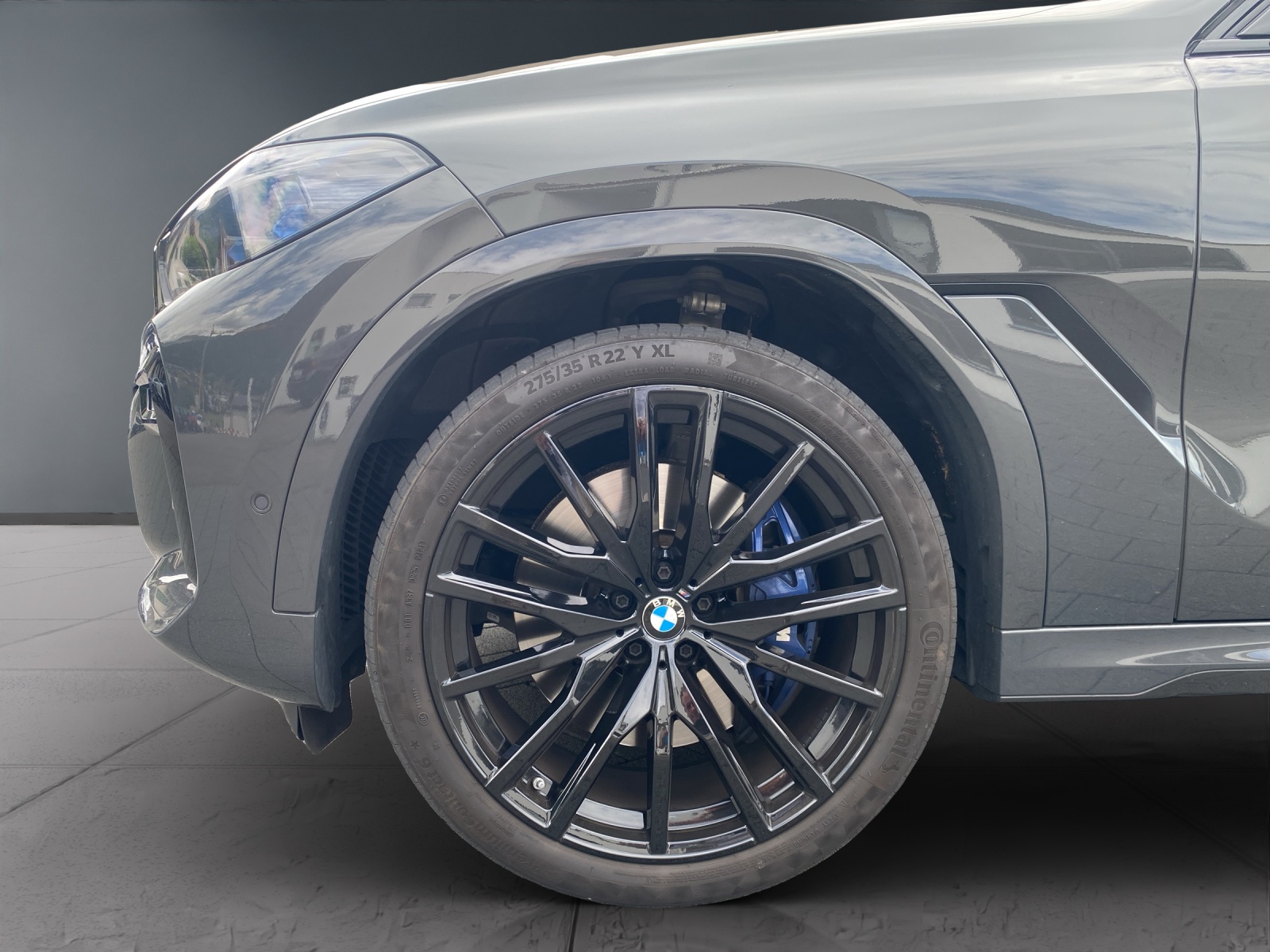 BMW X6 M50i-image-8