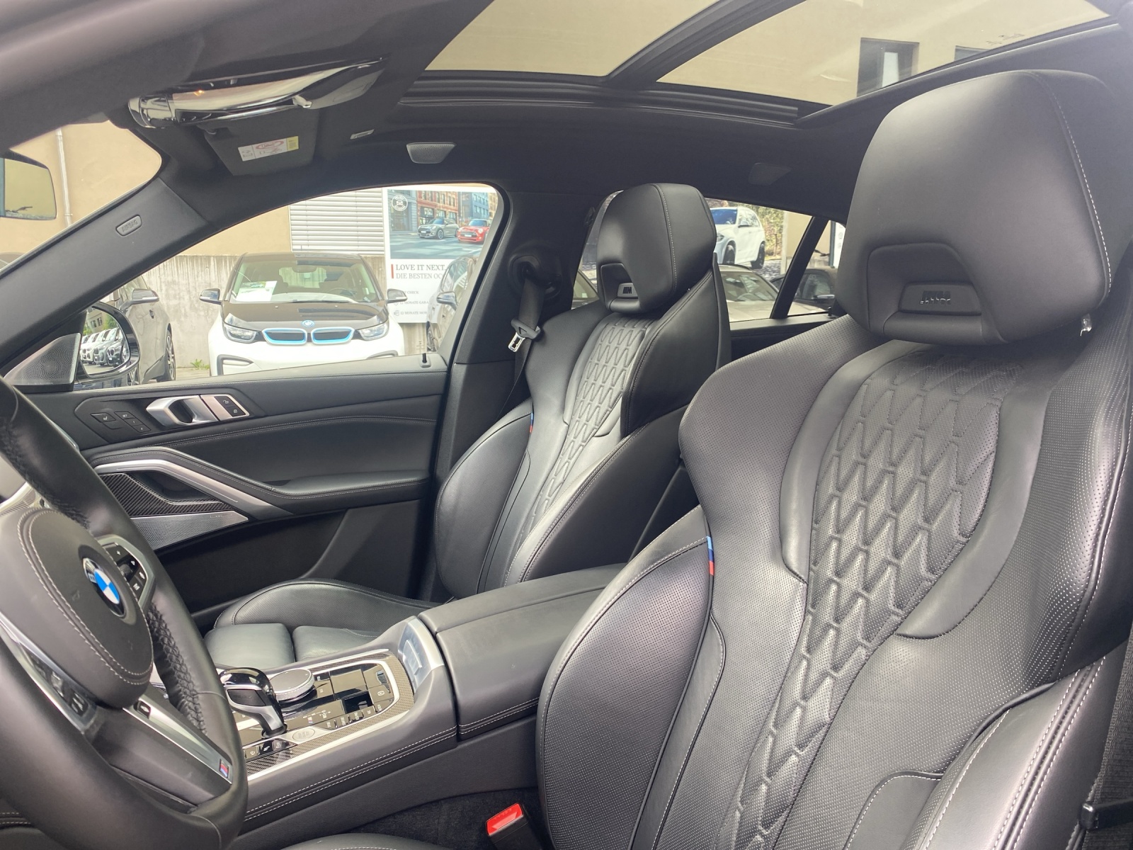 BMW X6 M50i-image-20