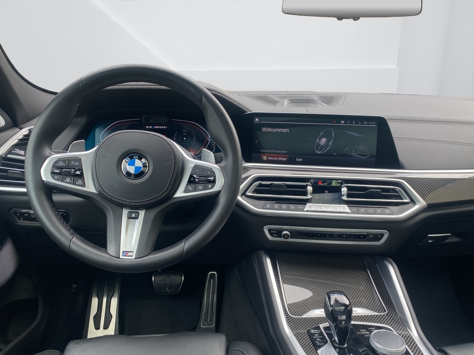 BMW X6 M50i-image-15