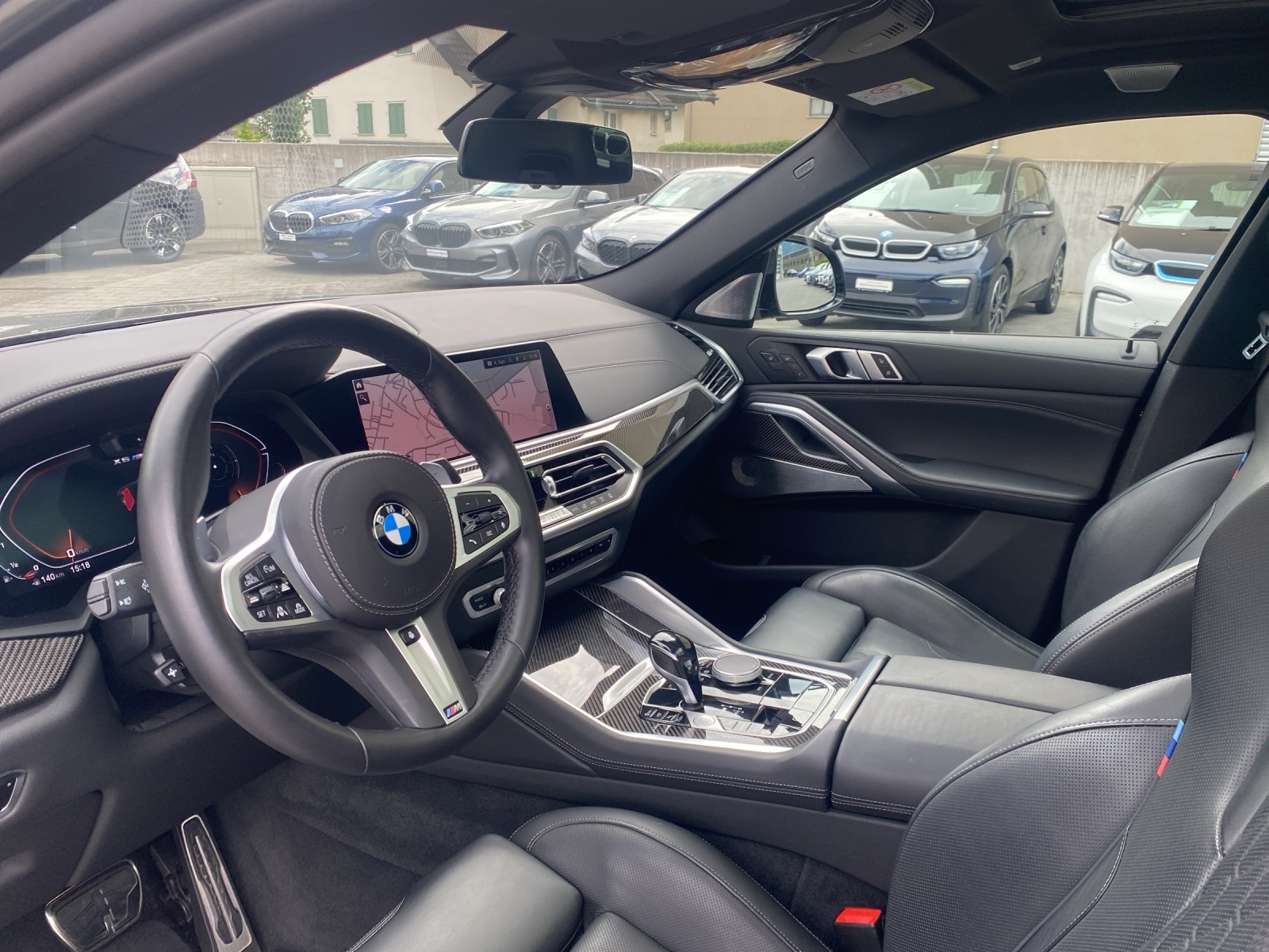 BMW X6 M50i-image-21