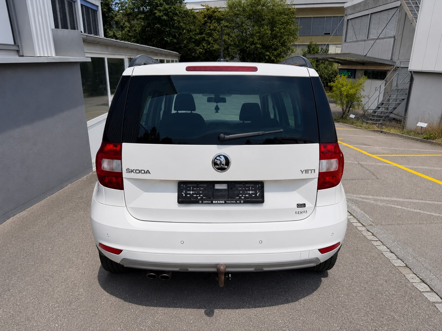 SKODA Yeti 1.4 TSI Active Outdoor 4x4 DSG-image-6