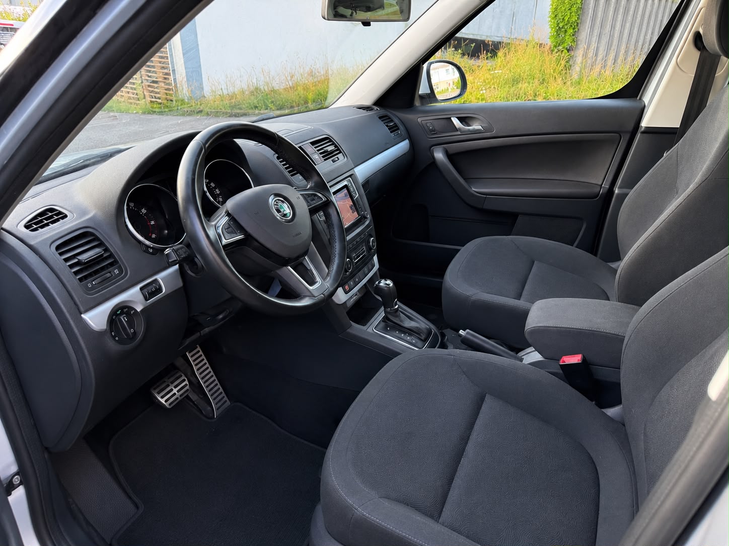 SKODA Yeti 1.4 TSI Active Outdoor 4x4 DSG-image-5