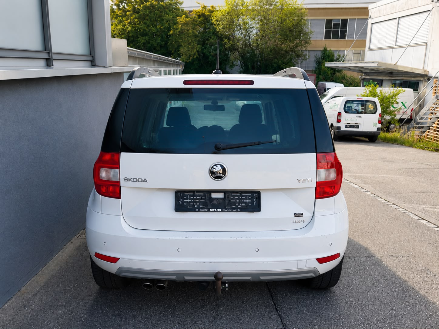 SKODA Yeti 1.4 TSI Active Outdoor 4x4 DSG-image-4