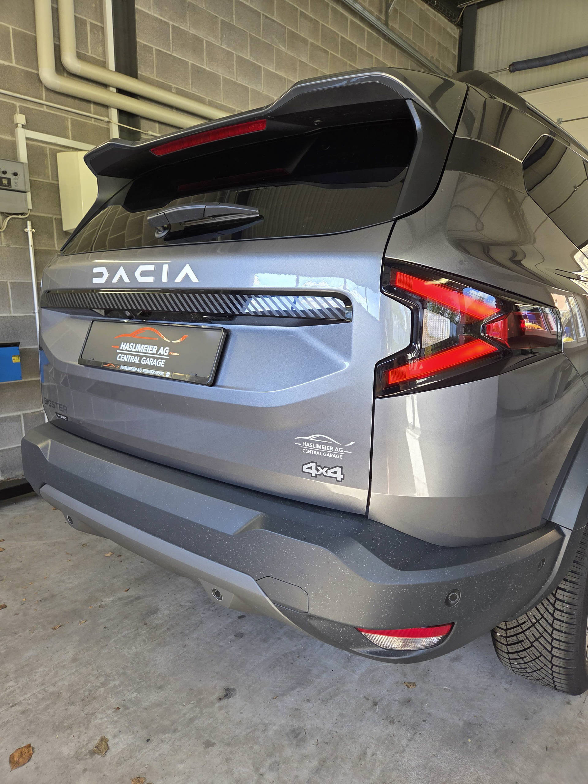 DACIA Bigster 1.2 Hybrid Journey 4WD-image-14