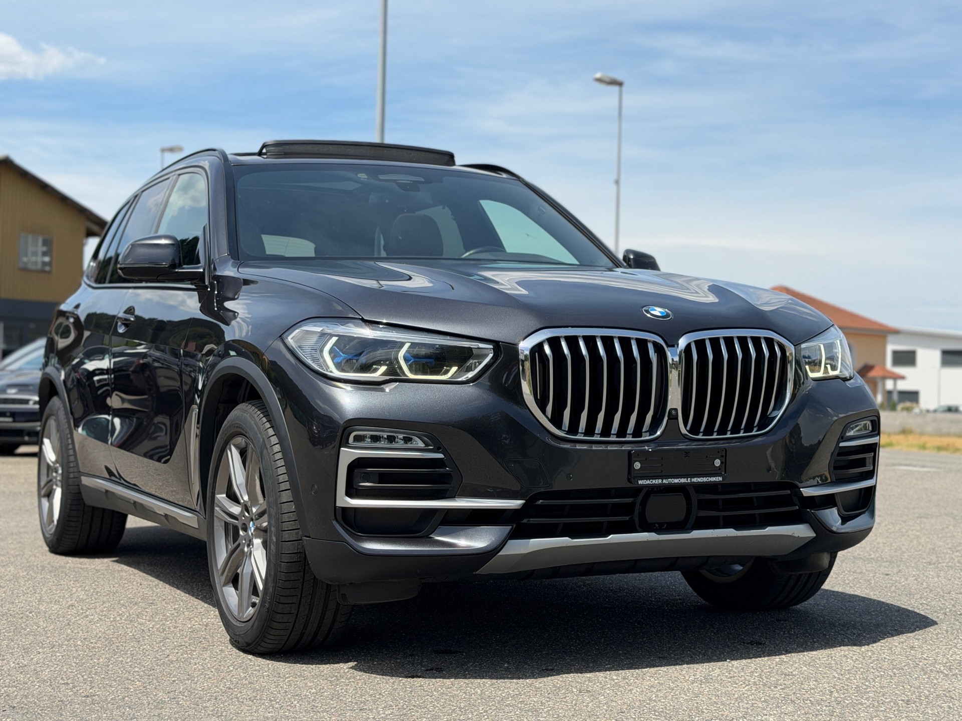 BMW X5 xDrive 48V 30d xLine Steptronic-image-2