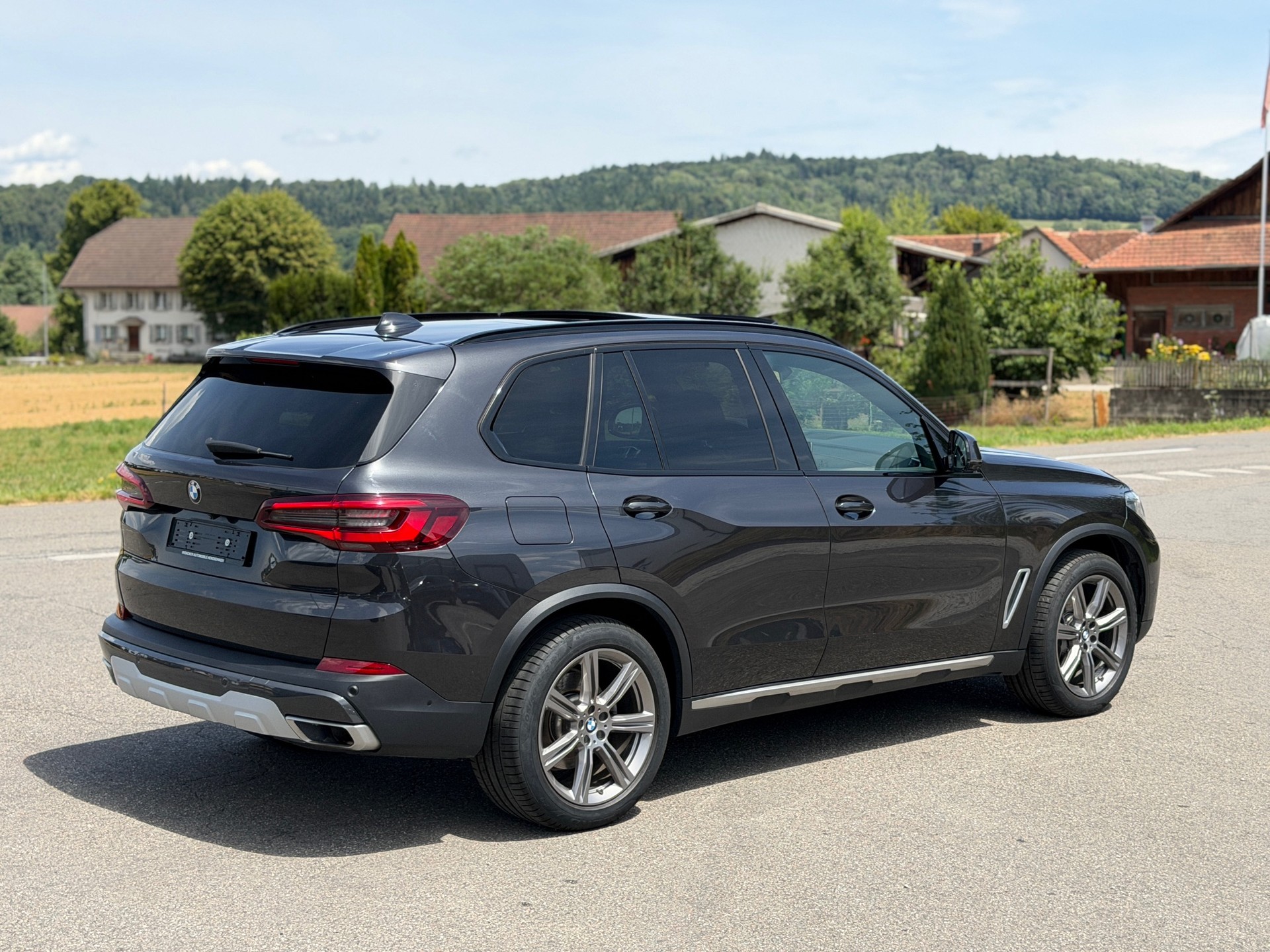BMW X5 xDrive 48V 30d xLine Steptronic-image-14