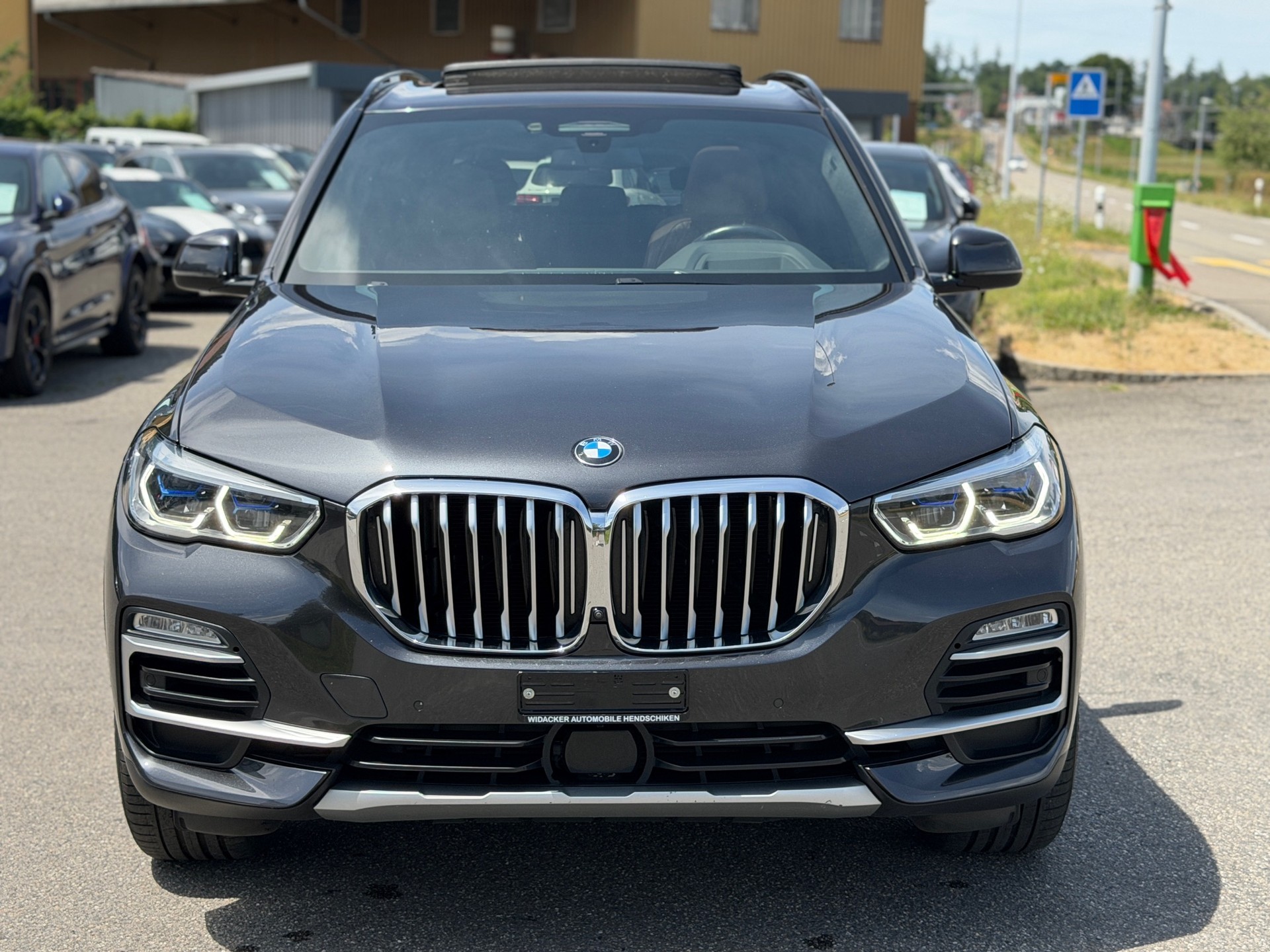BMW X5 xDrive 48V 30d xLine Steptronic-image-1
