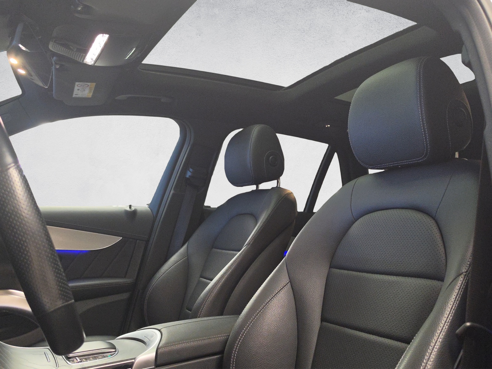 MERCEDES-BENZ GLC 220 d AMG Line 4Matic 9G-Tronic-image-13