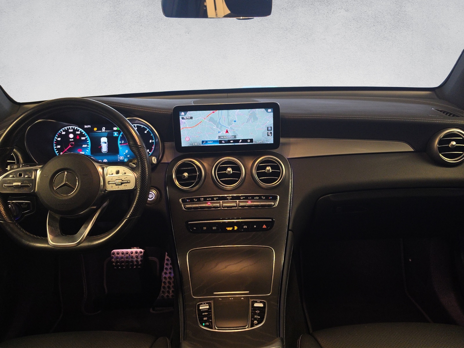 MERCEDES-BENZ GLC 220 d AMG Line 4Matic 9G-Tronic-image-8