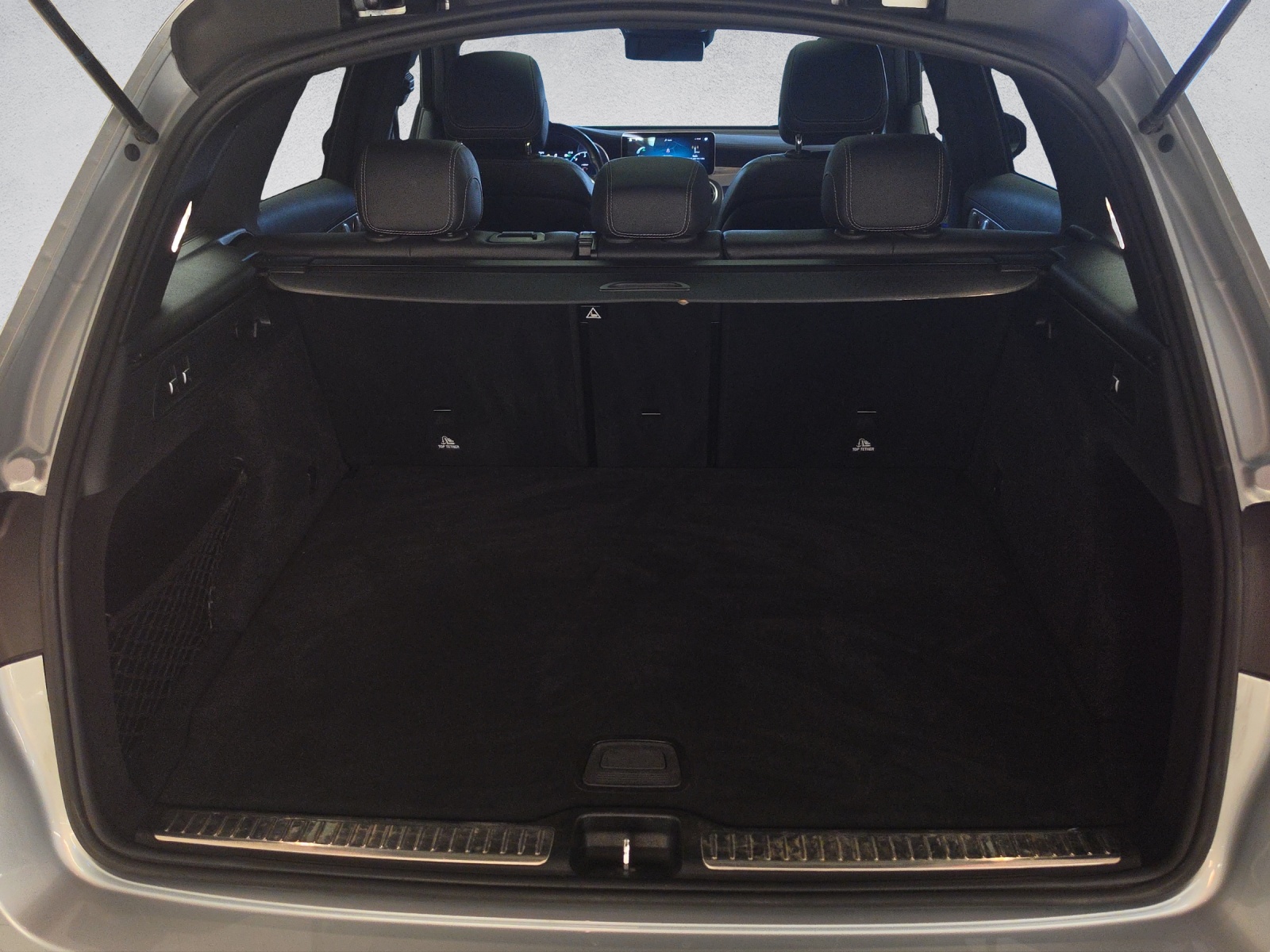 MERCEDES-BENZ GLC 220 d AMG Line 4Matic 9G-Tronic-image-16