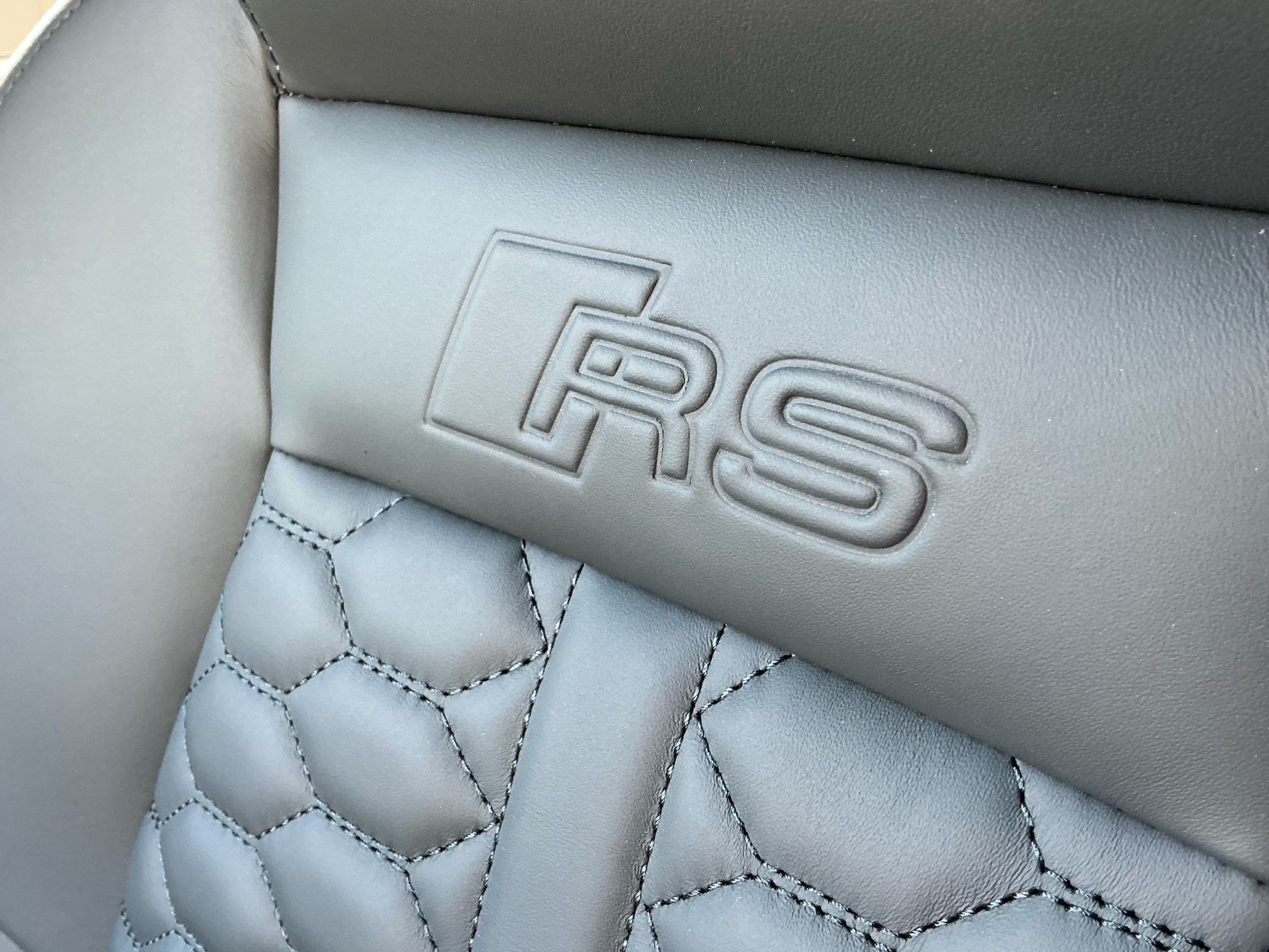 AUDI RS3 SPORTBACK 2.5 400 PS TFSI QUATTRO *** UNIKAT IN GOODWOOD GREEN ***-image-25
