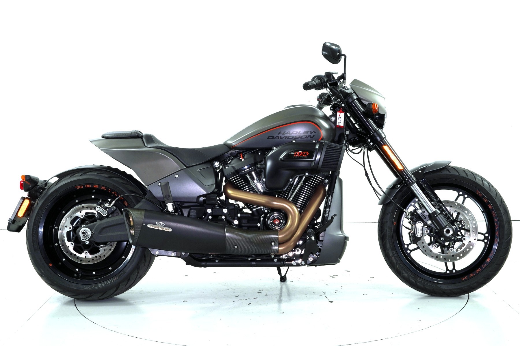 HARLEY-DAVIDSON FXDRS-showroom-element-3