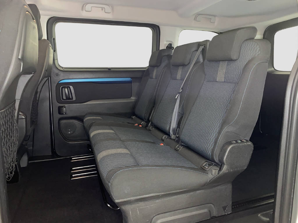 PEUGEOT Traveller Standard 2.0 BlueHDi 180 PS Active S/S-image-12