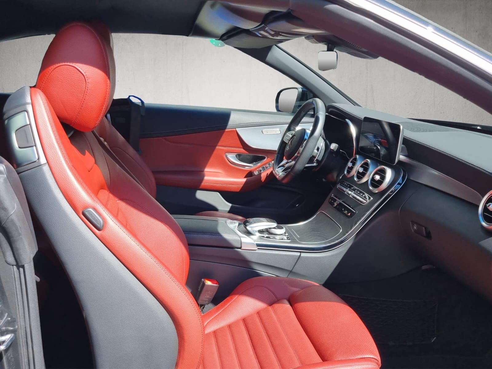 MERCEDES-BENZ C 43 AMG 4matic Cabriolet-image-13