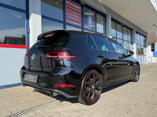 VW Golf 2.0 TSI GTI DSG-image-2