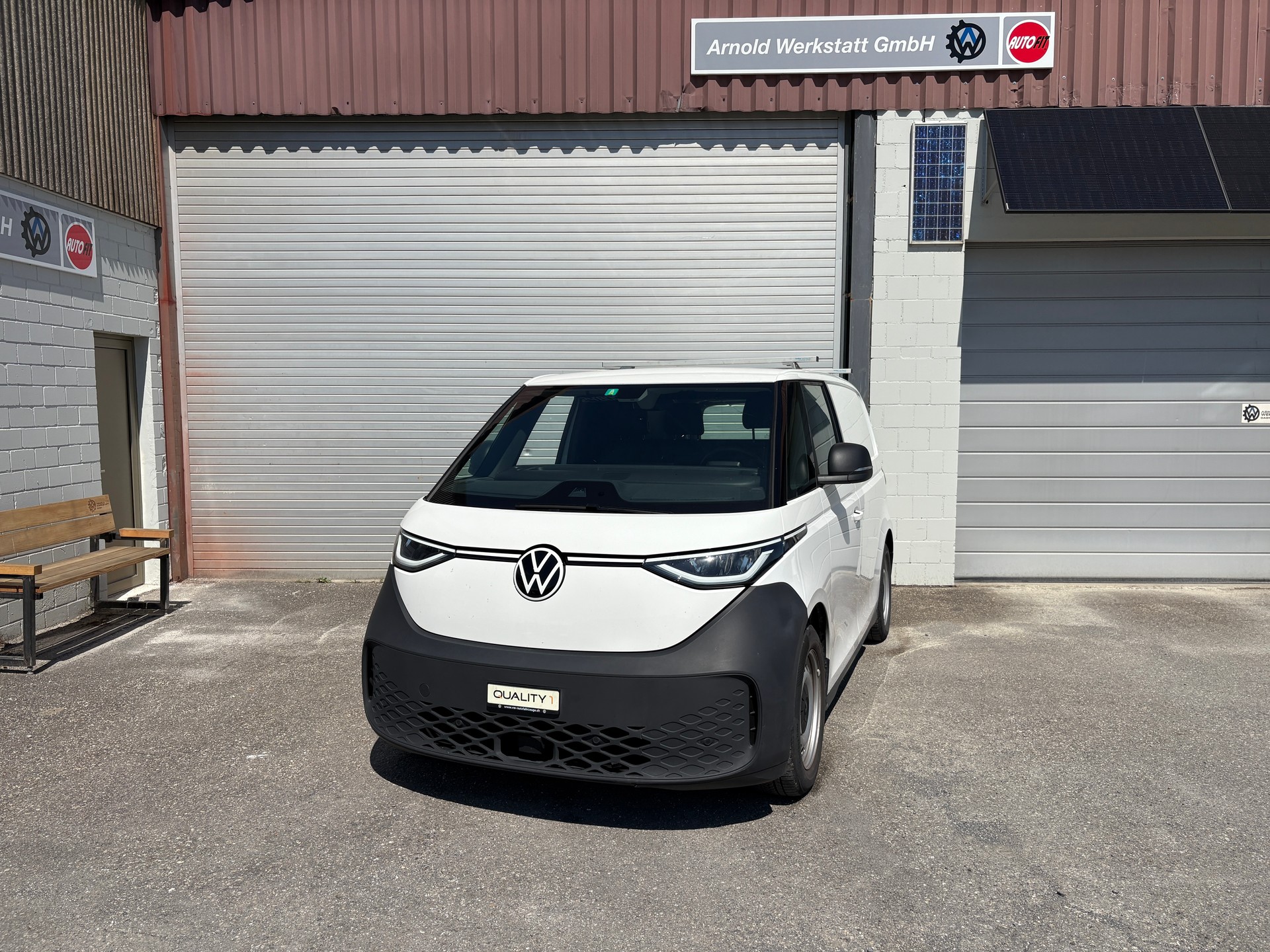 VW ID. Buzz Cargo-image-1