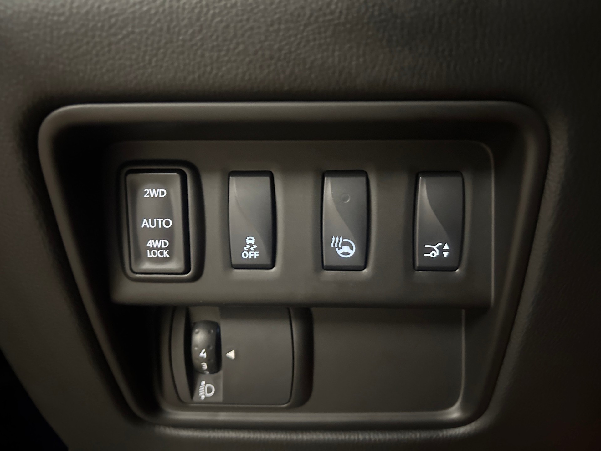 RENAULT Koleos 2.0 dCi Intens 4WD Xtronic CVT frisch ab Service und MFK-image-16