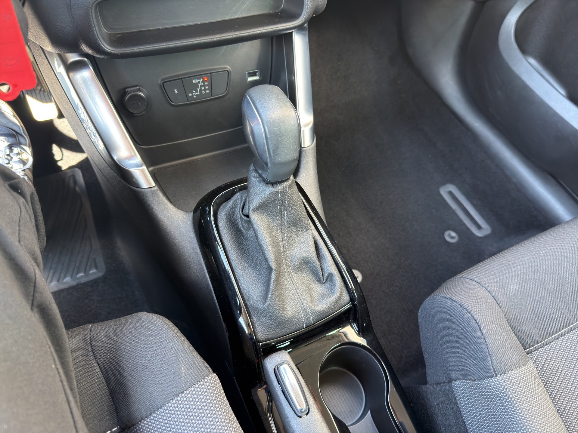 CITROEN C3 Aircross 1.2 Swiss Edition-image-10