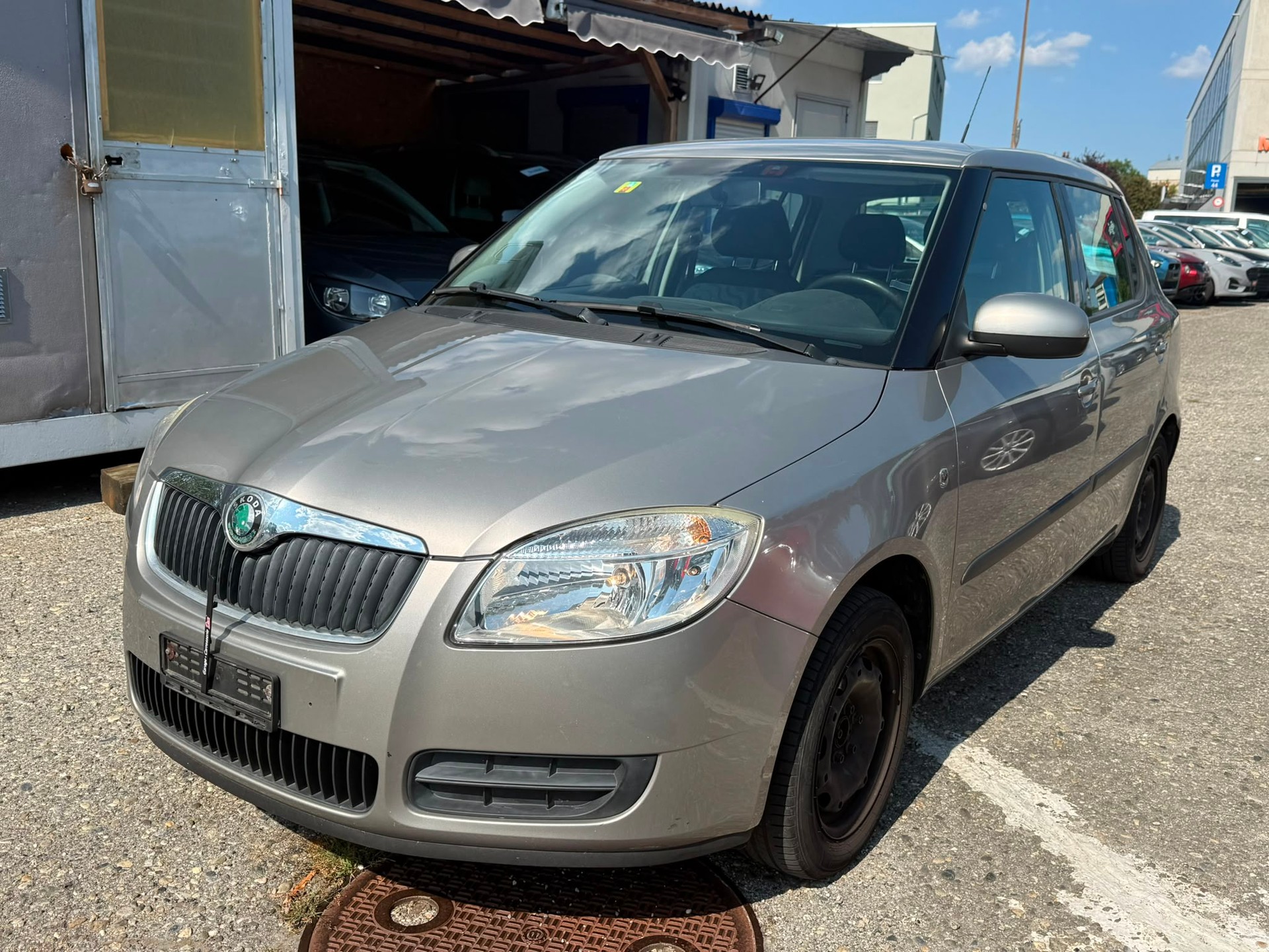 SKODA Fabia 1.2 Entry-image-1
