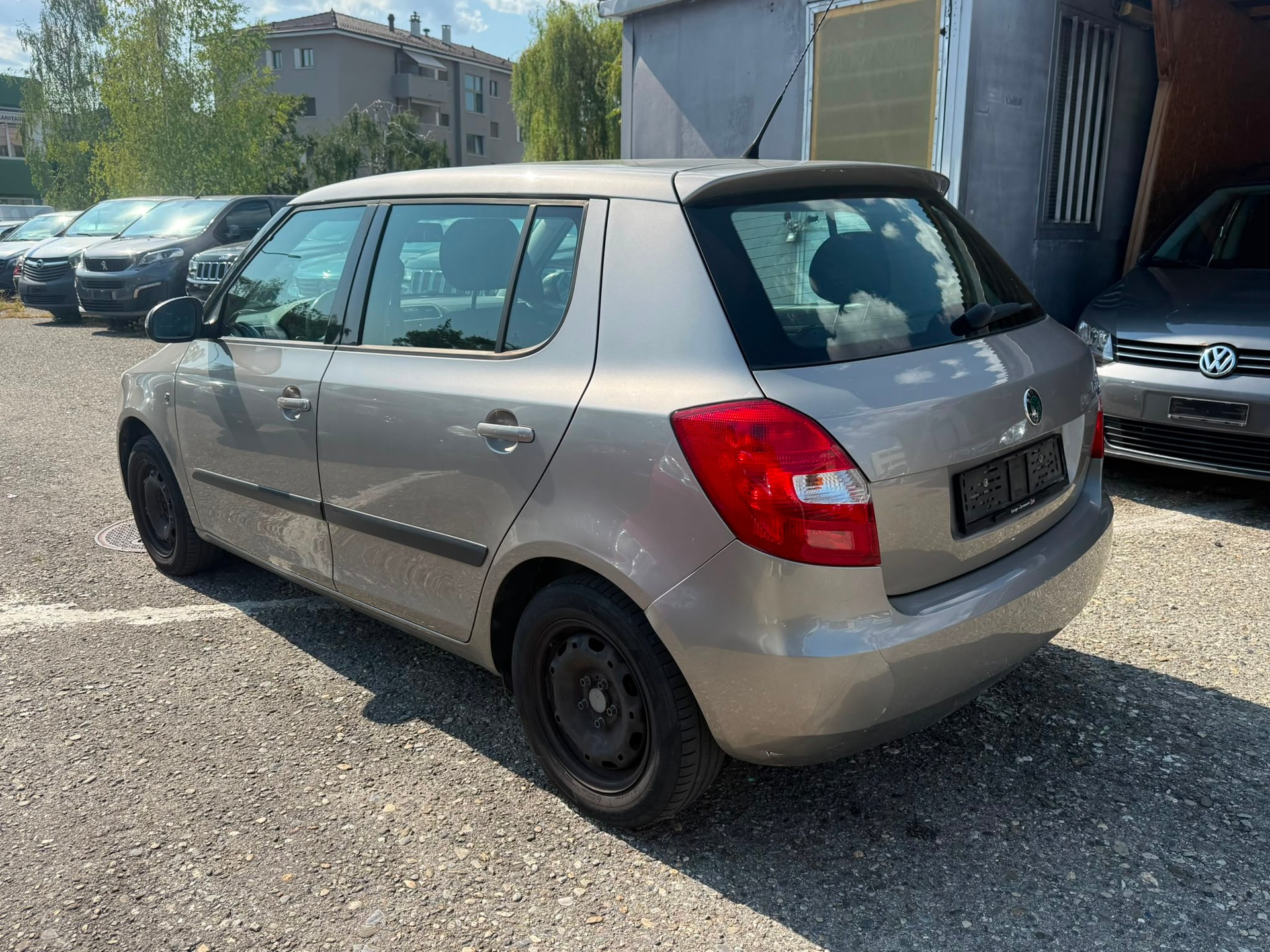 SKODA Fabia 1.2 Entry-image-3
