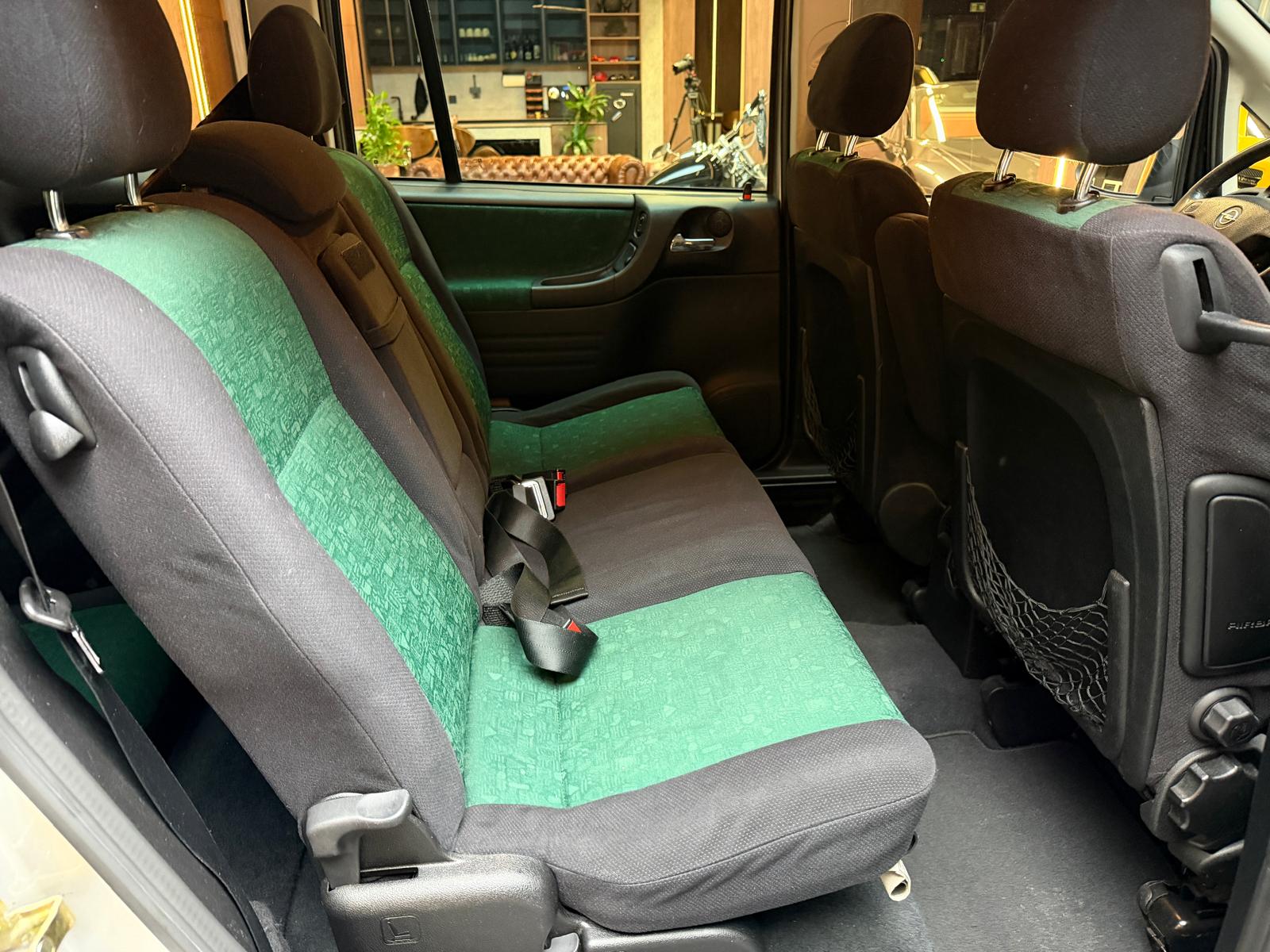 OPEL Zafira 1.8i 16V Comfort-image-15
