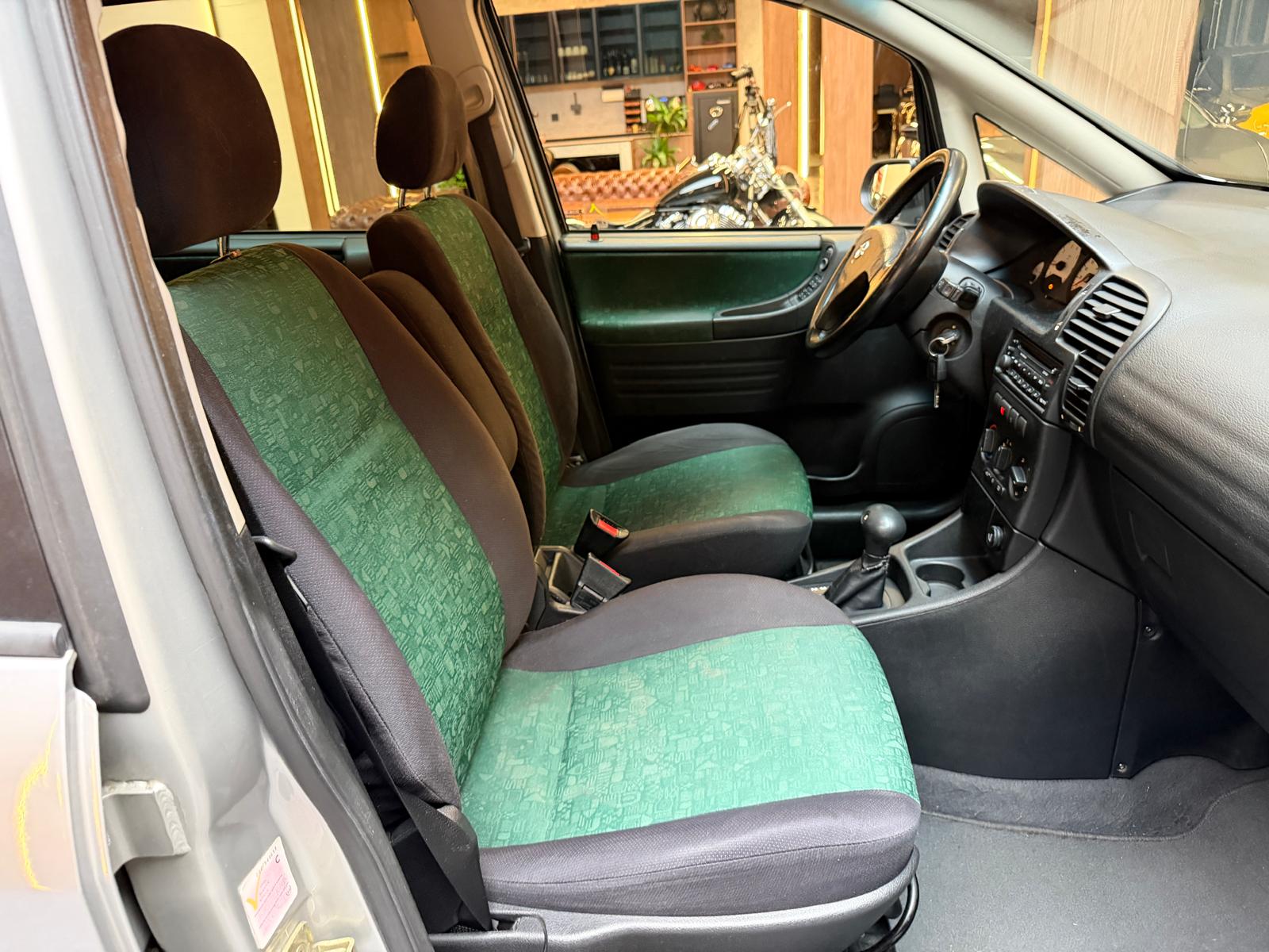 OPEL Zafira 1.8i 16V Comfort-image-17