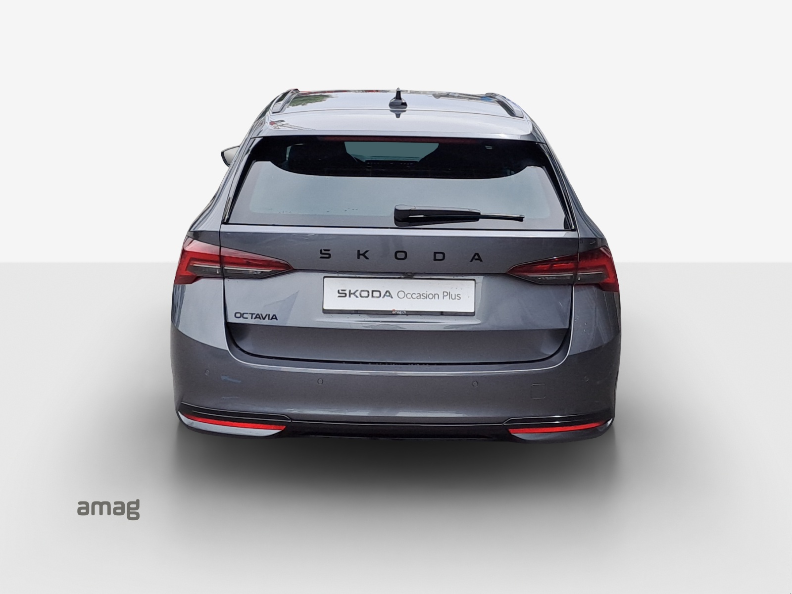 SKODA Octavia Combi 1.5 TSI mHEV DSG Sport Line-image-3