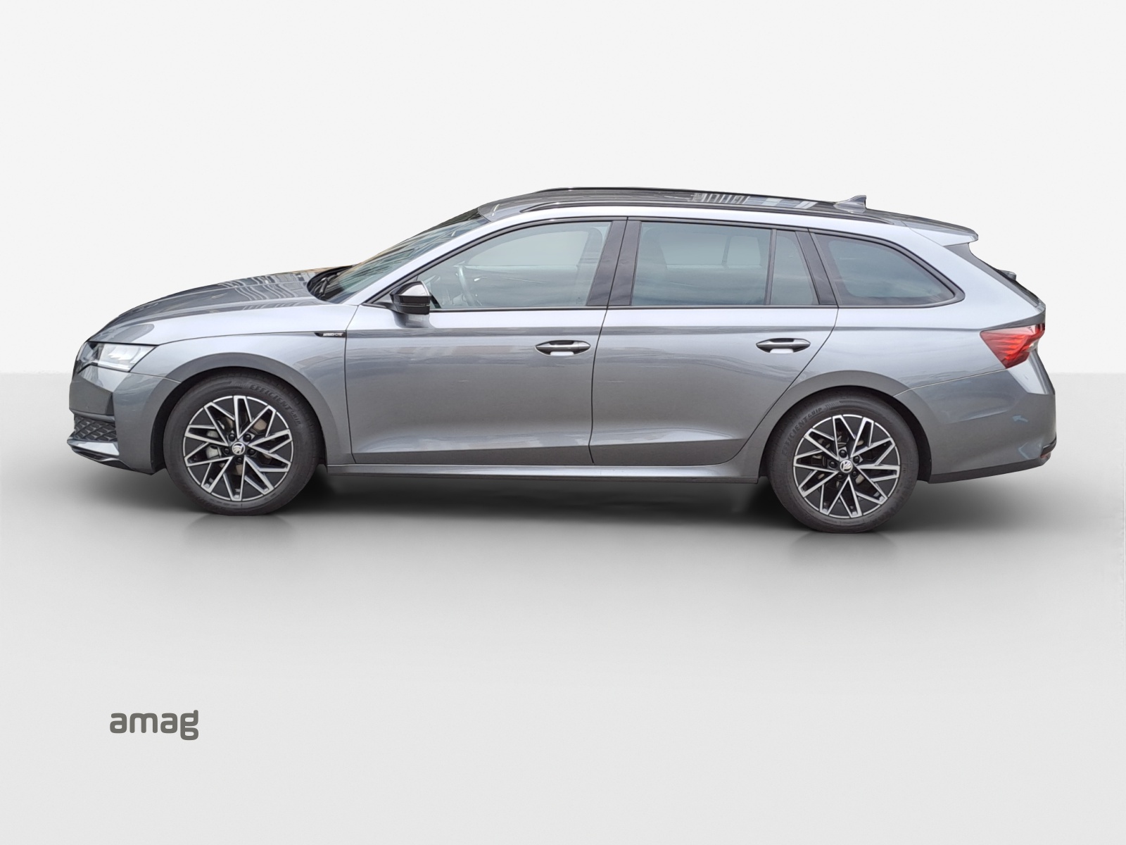 SKODA Octavia Combi 1.5 TSI mHEV DSG Sport Line-image-1