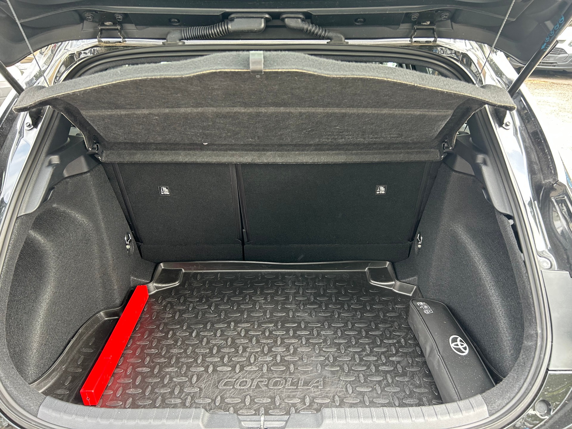 TOYOTA Corolla 1.8 HSD Trend e- CVT-image-8