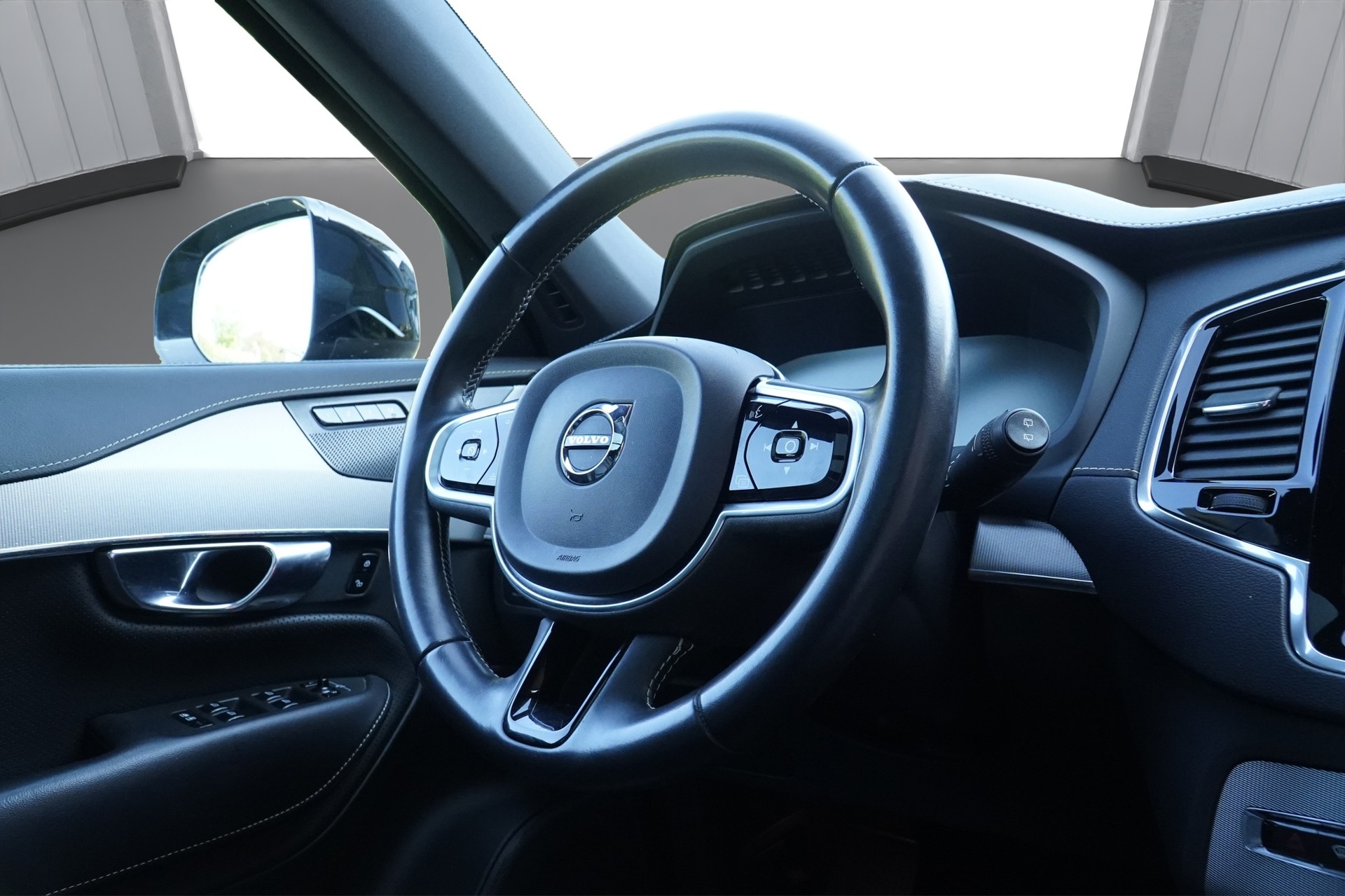 VOLVO XC90 T8 eAWD R-Design Expression Geartronic * CH Fahrzeug & AHK-7 Sitze *-image-13