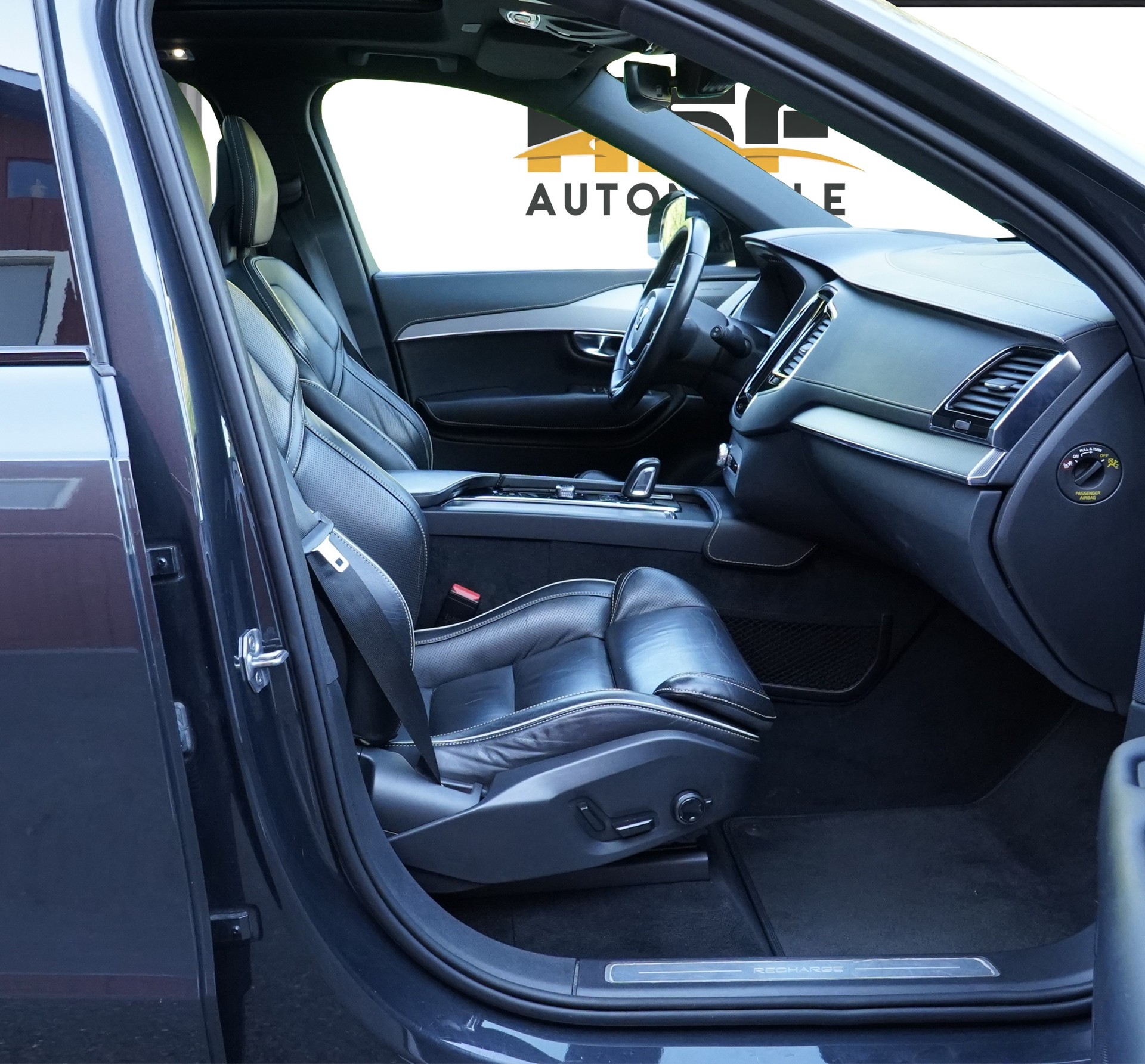 VOLVO XC90 T8 eAWD R-Design Expression Geartronic * CH Fahrzeug & AHK-7 Sitze *-image-11