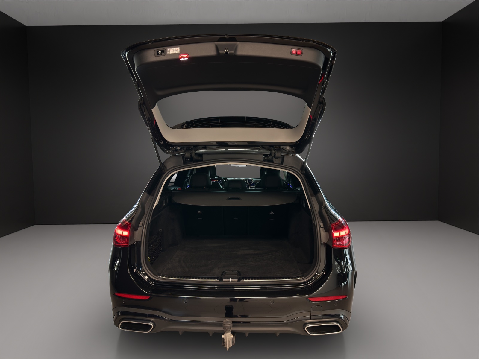 MERCEDES-BENZ C 200 T 4Matic AMG Line-image-6