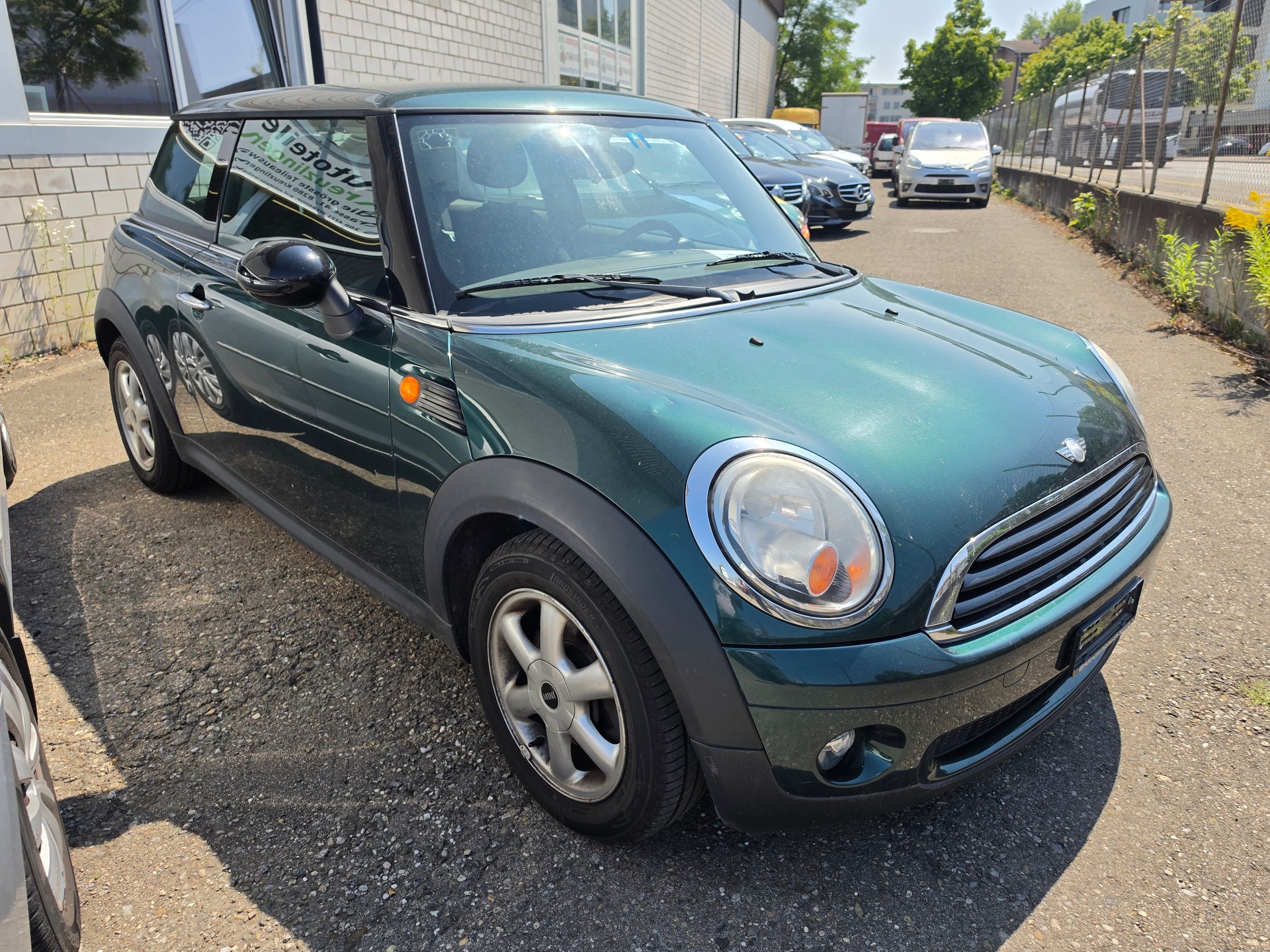 MINI One-image-2