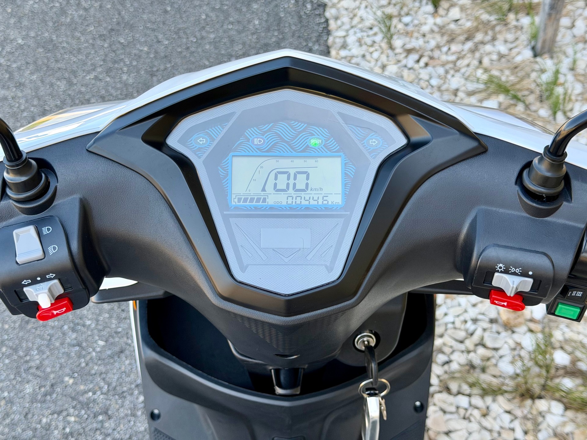 VENGO LEO scooter électrique 45km/h - Plaque jaune-image-15