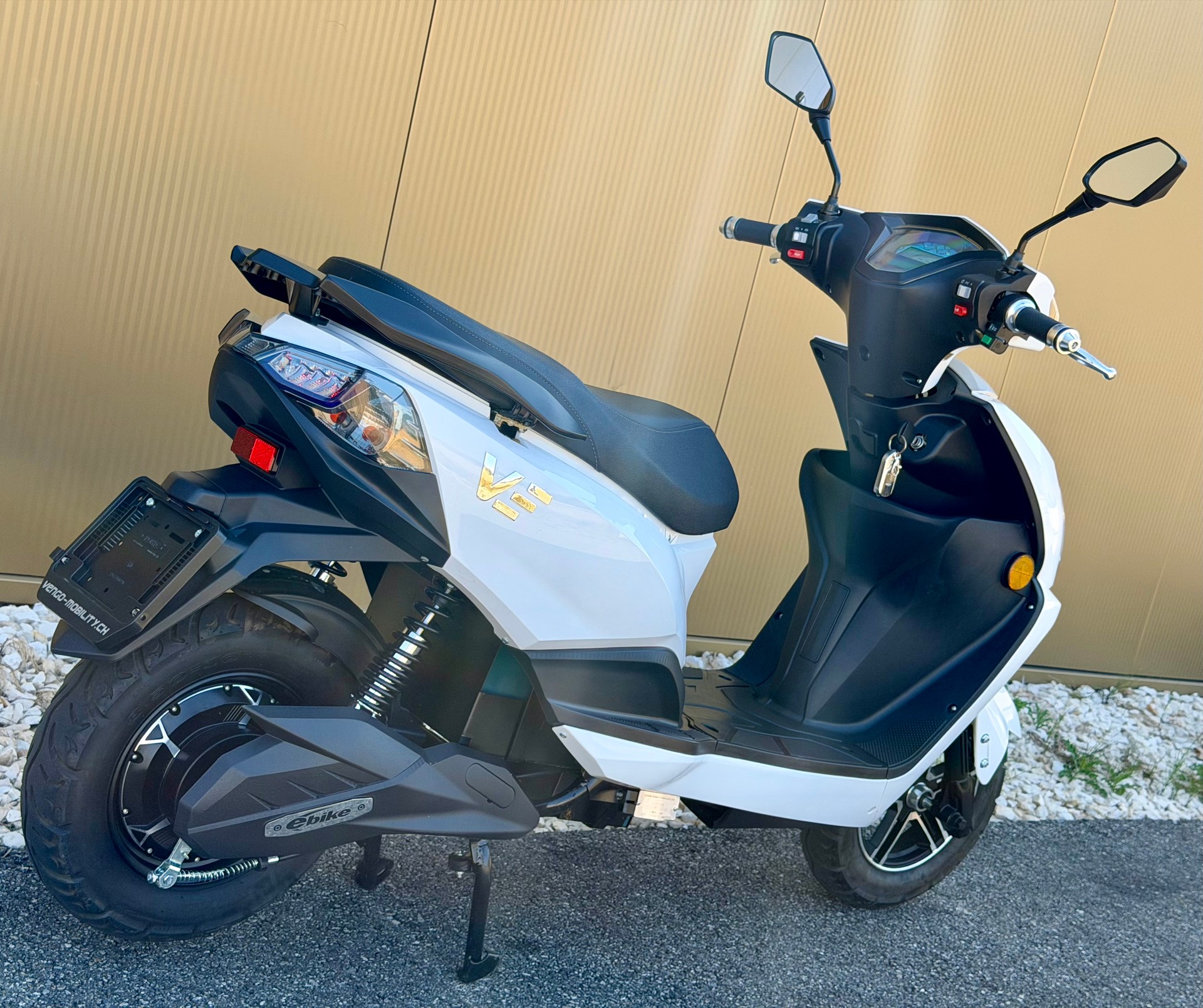 VENGO LEO scooter électrique 45km/h - Plaque jaune-image-4