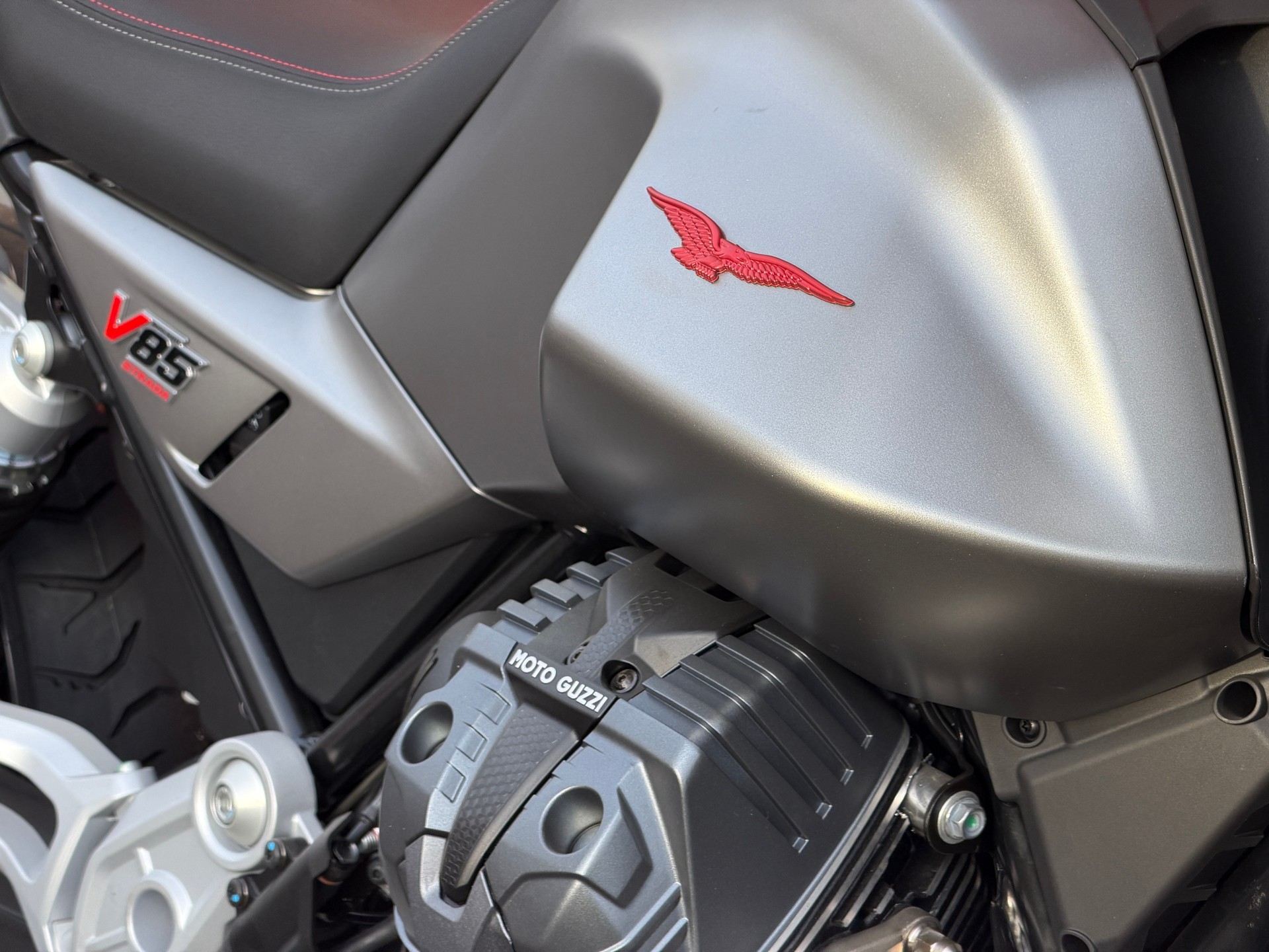 MOTO GUZZI V85 TT Strada E5+ (35kW)-image-4