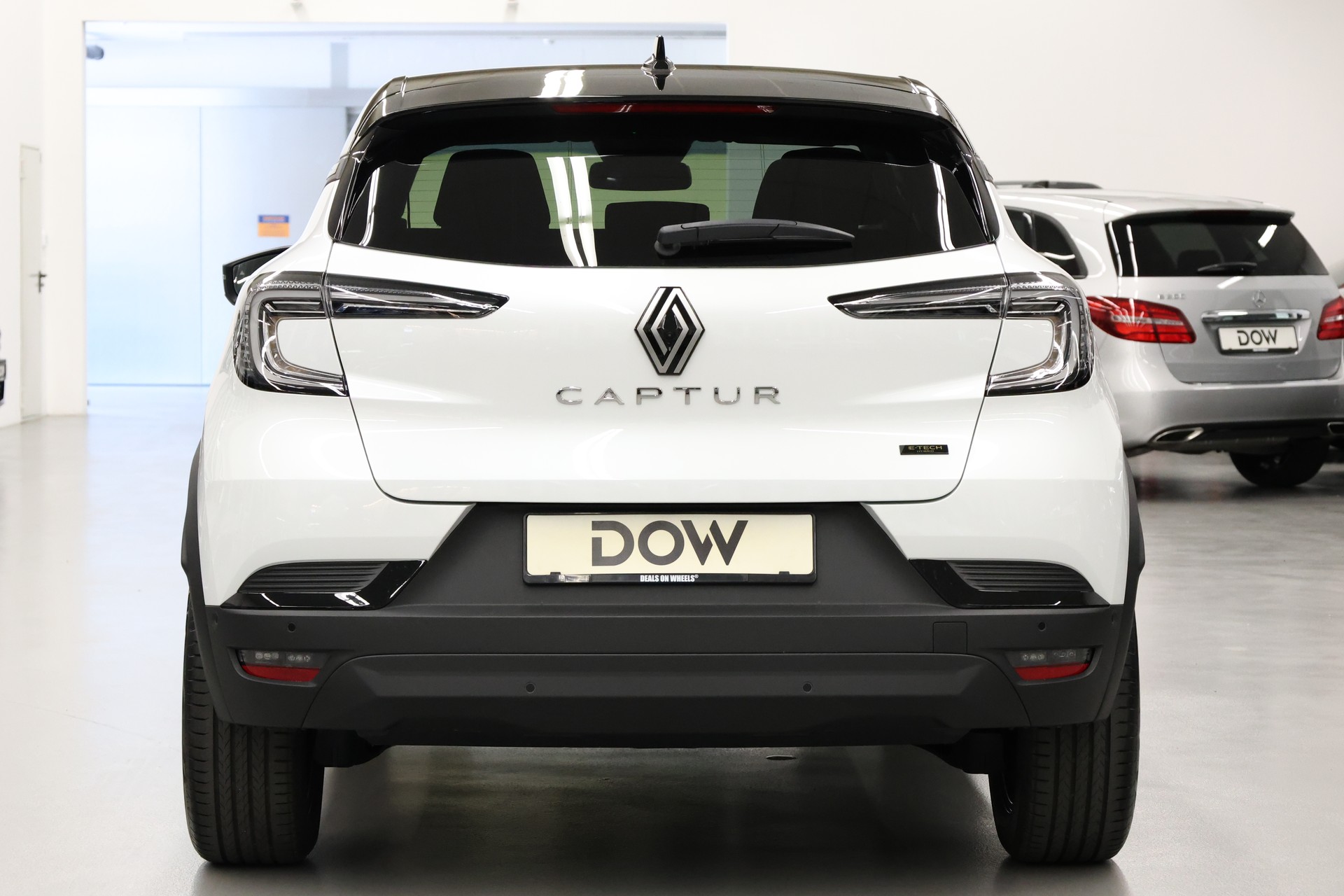 RENAULT Captur 1.8 E-Tech techno-image-7