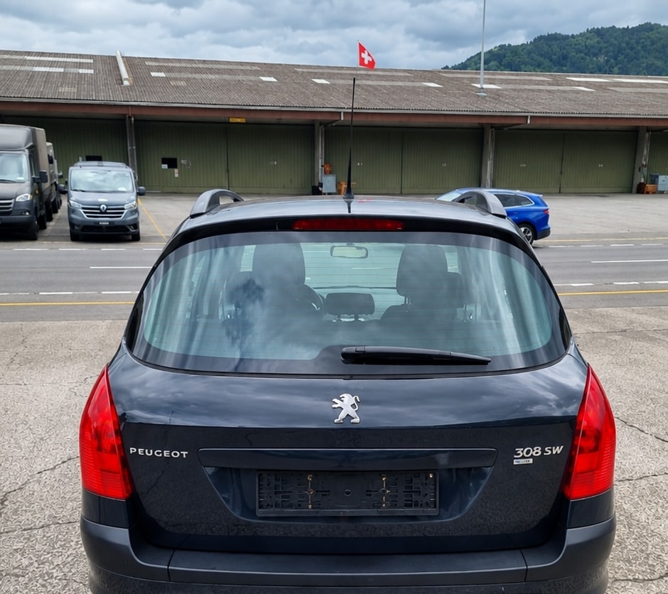 PEUGEOT 308 SW 1.6 HDI Active EGS6