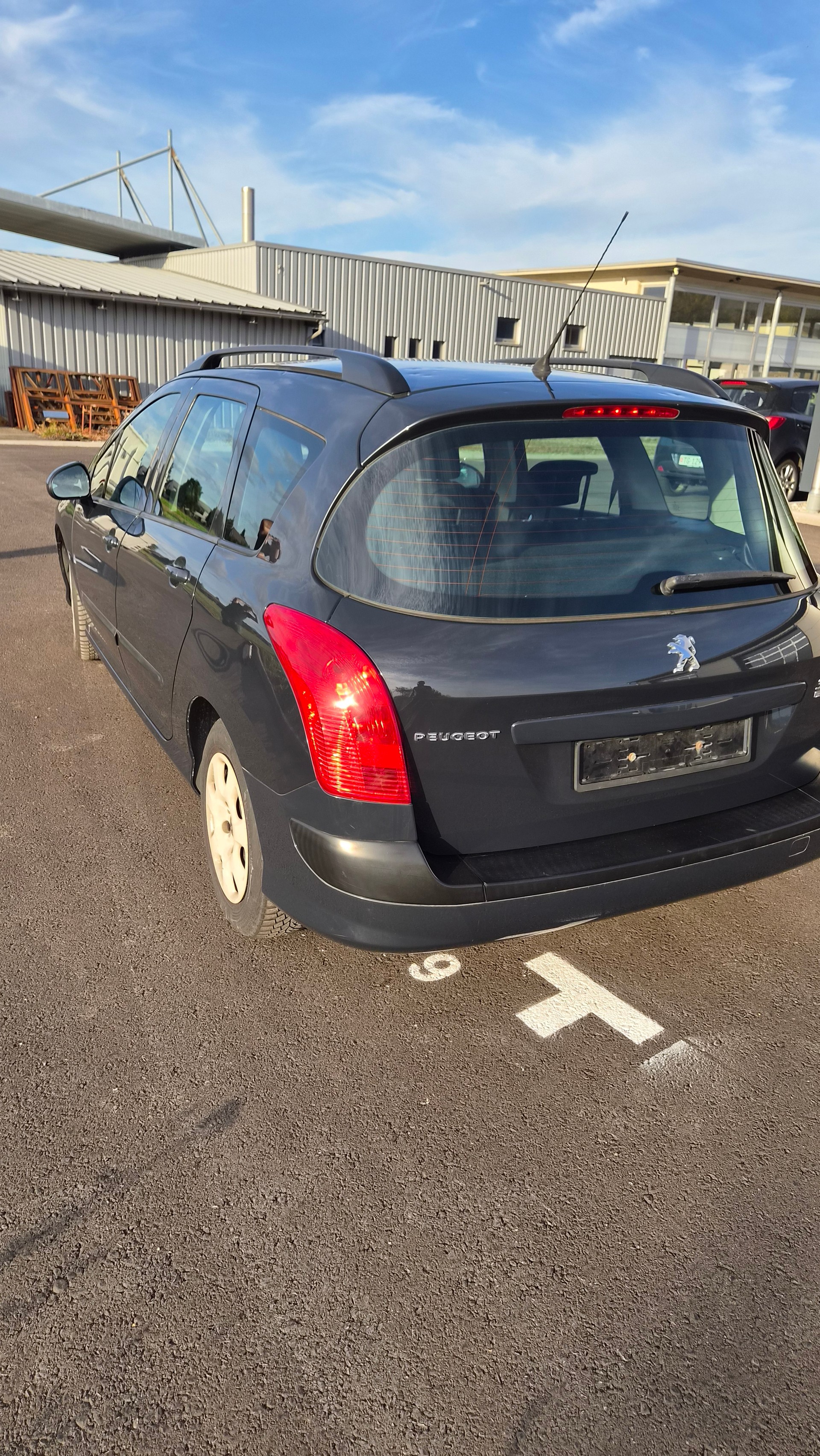 PEUGEOT 308 SW 1.6 HDI Active EGS6-image-3