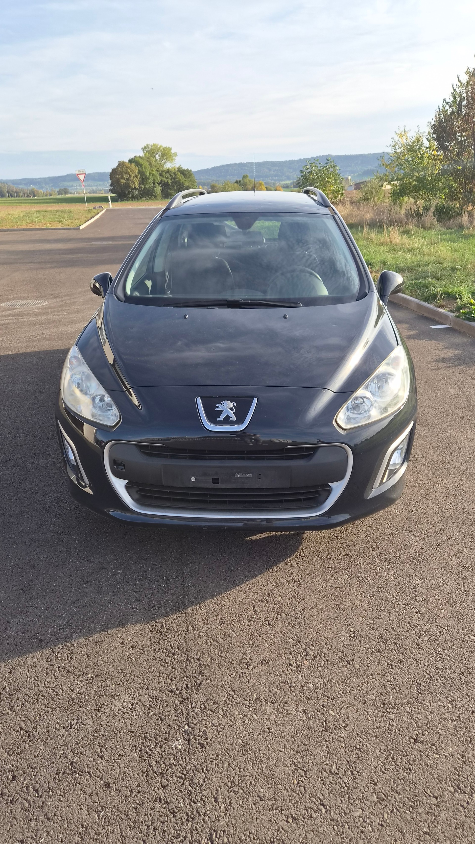 PEUGEOT 308 SW 1.6 HDI Active EGS6-image-1