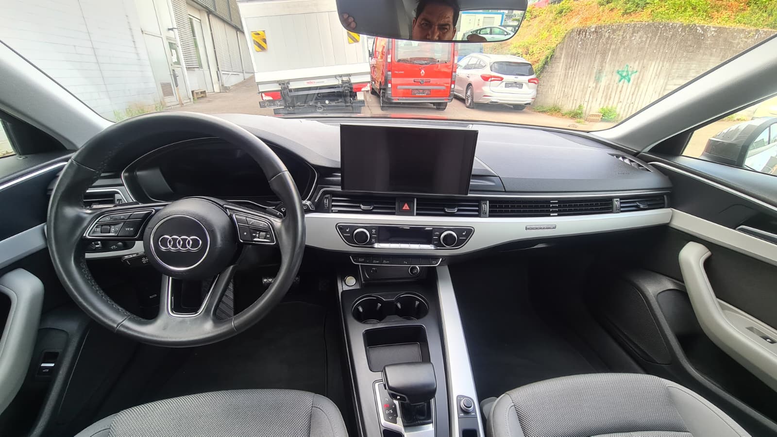 AUDI A4 Avant 40 TDI Attraction quattro S-tronic ** Gr-Navi ** RF-Kamera ** Panorama-Glasdach ** Sitzheizung ** Frisch Ab MFK **-image-17