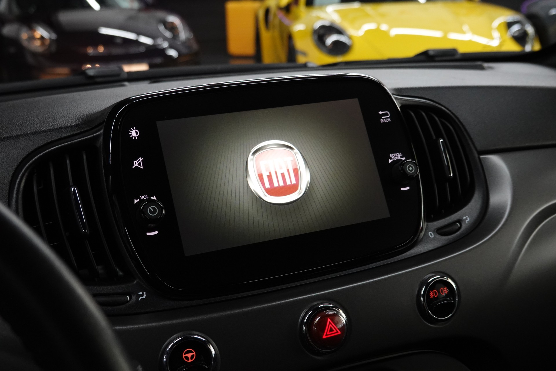 FIAT 500 1.2 SPORT CH-FZ FRISCH AB MFK 2026 ON TOP-image-25